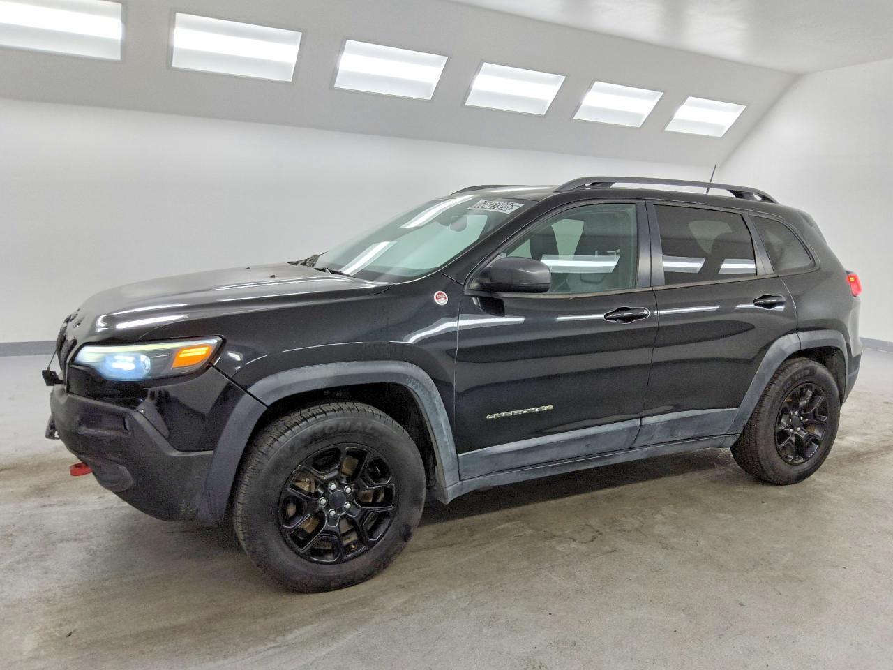 2019 Jeep Cherokee, Trailhawk