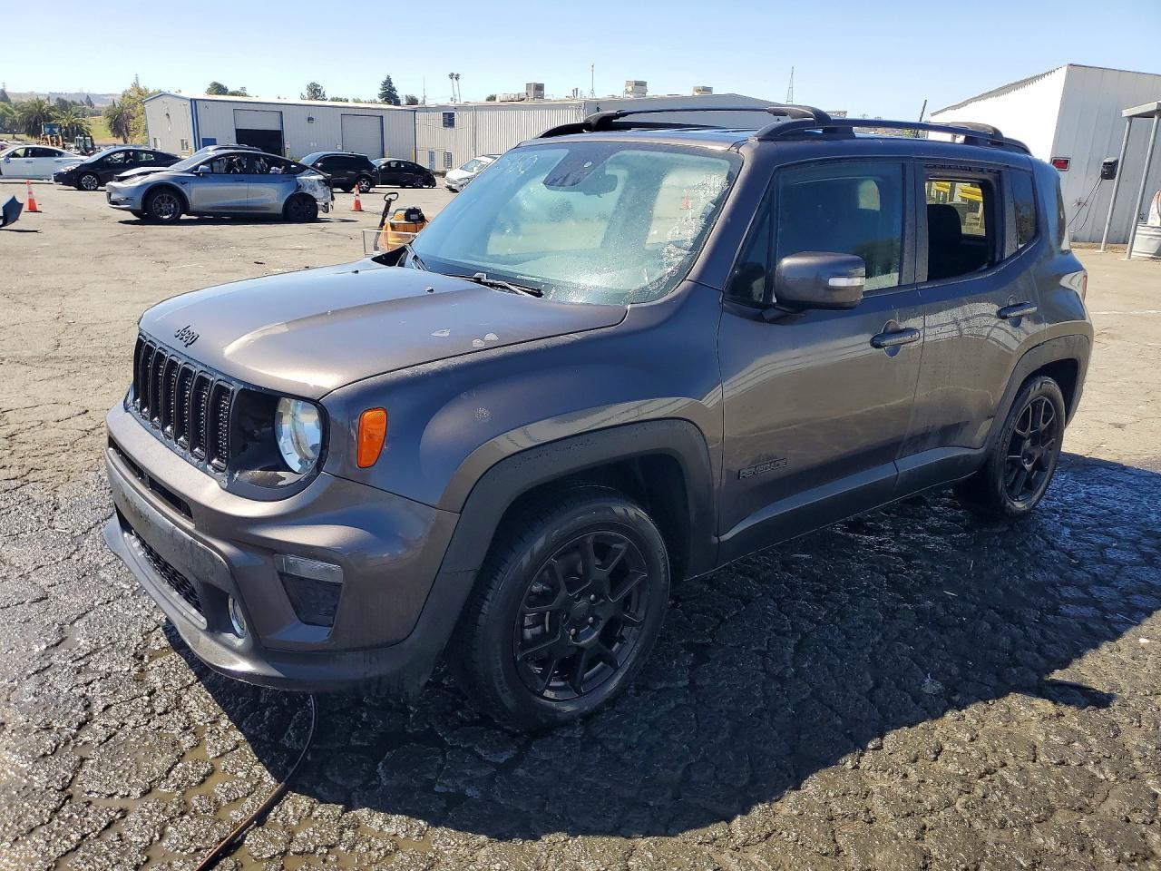 2020 Jeep Renegade, Latitude