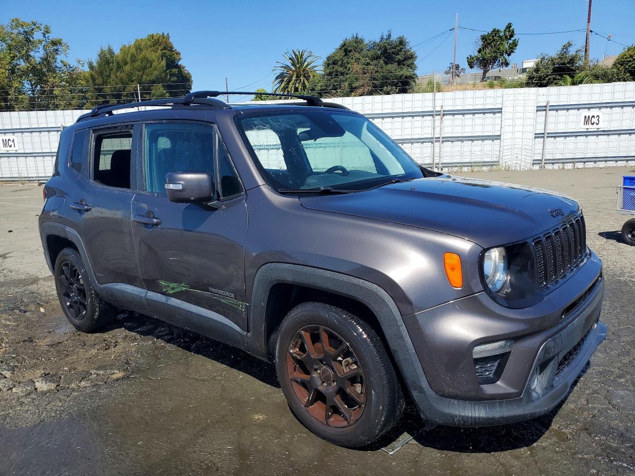 2020 Jeep Renegade, Latitude