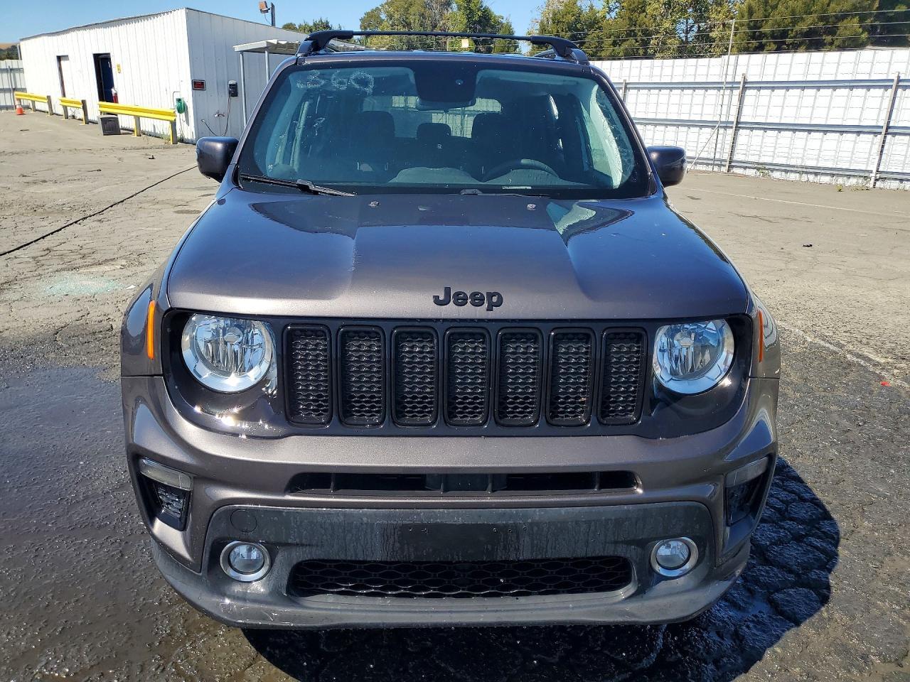 2020 Jeep Renegade, Latitude