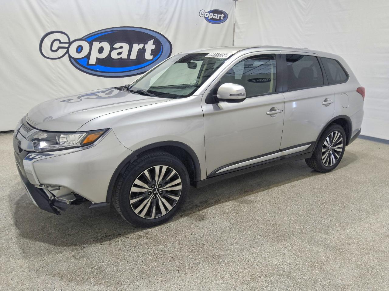 2020 Mitsubishi Outlander, Se...