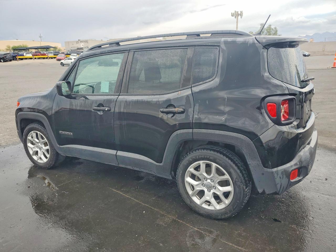 2017 Jeep Renegade, Latitude