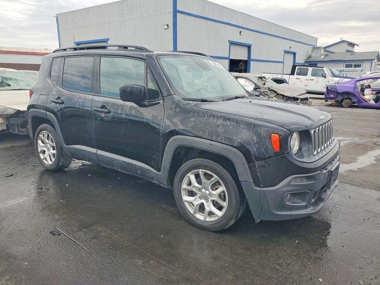 2017 Jeep Renegade, Latitude