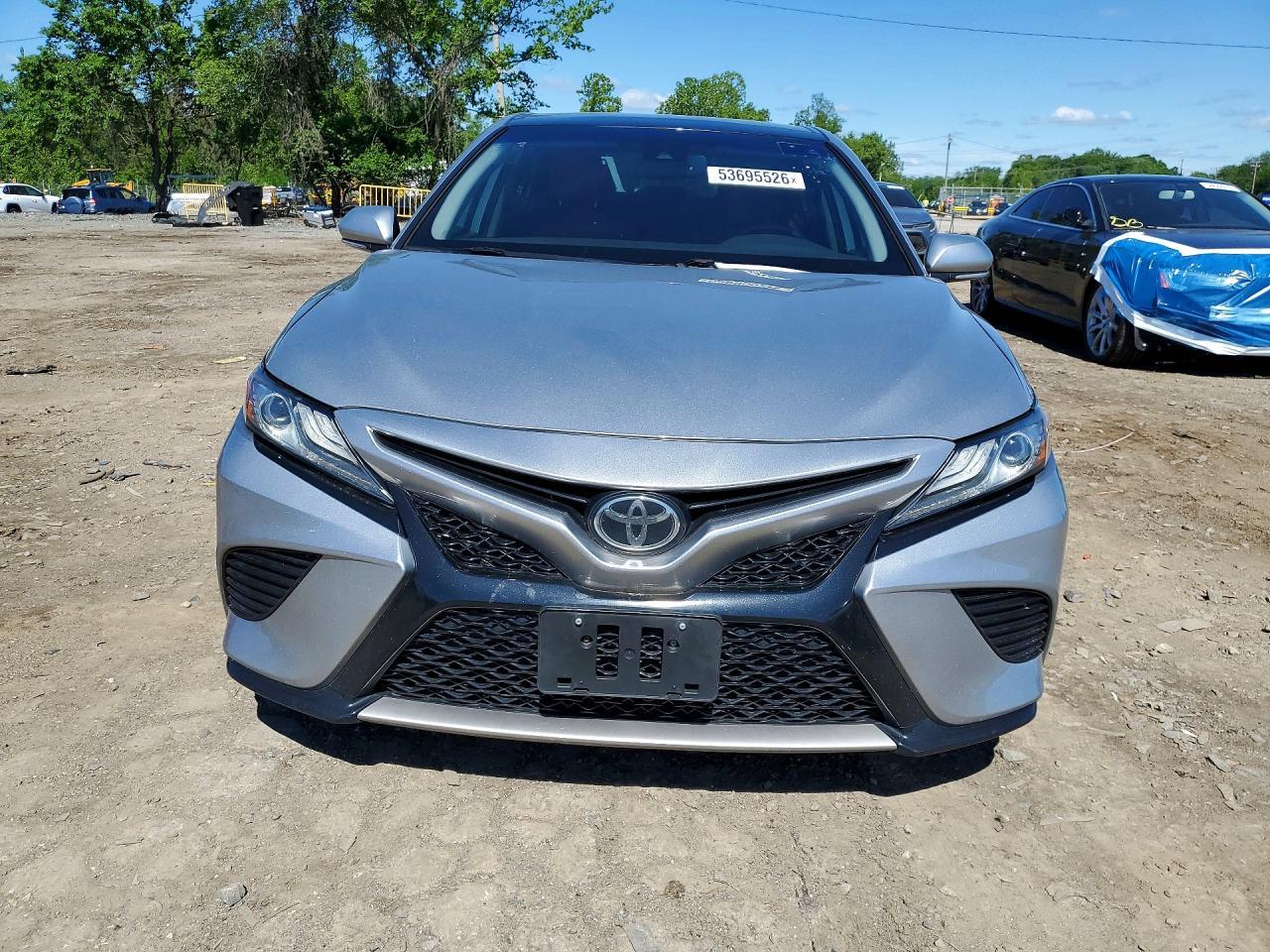 2019 Toyota Camry, Xse