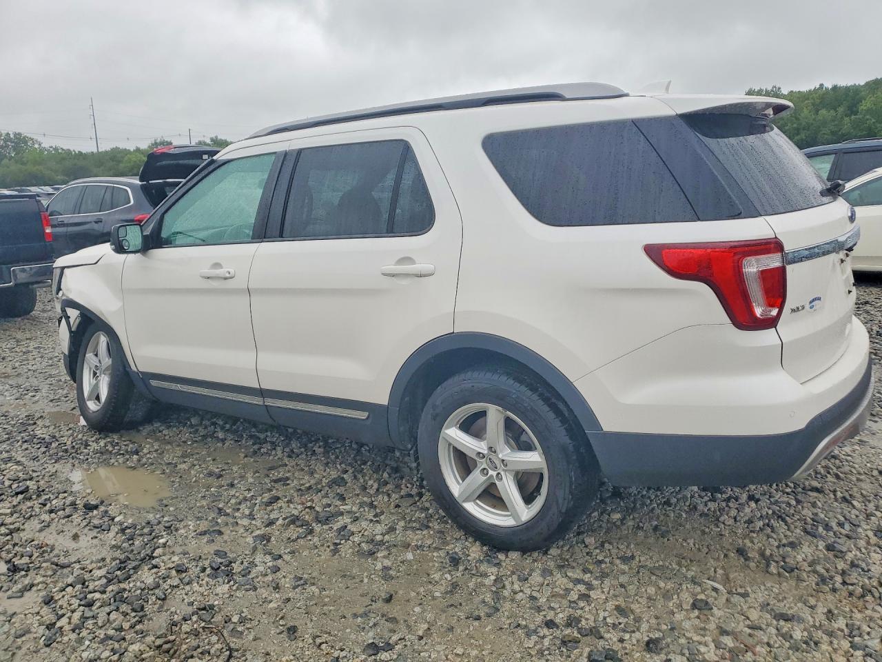 2016 Ford Explorer, Xlt