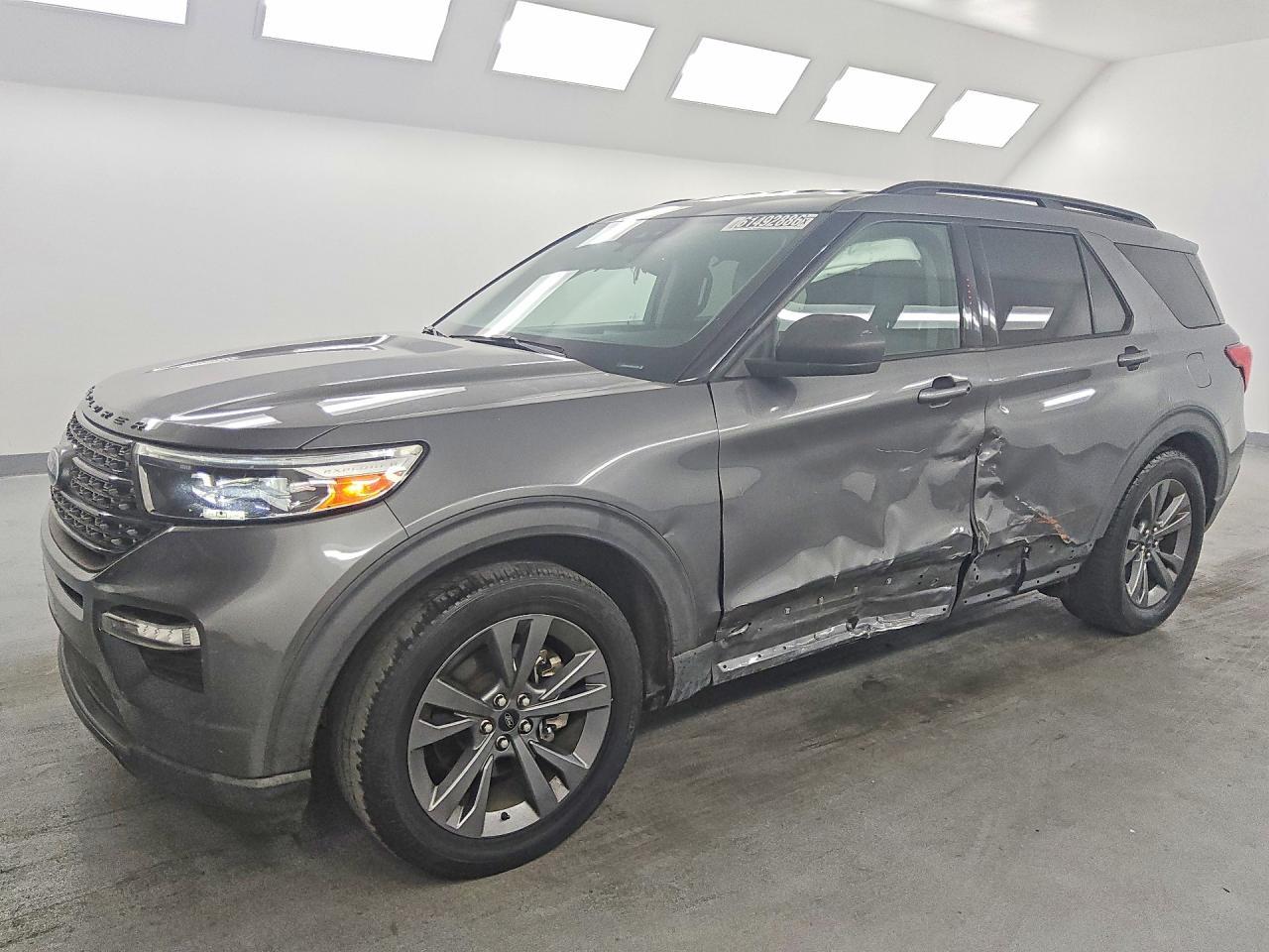 2021 Ford Explorer, Xlt