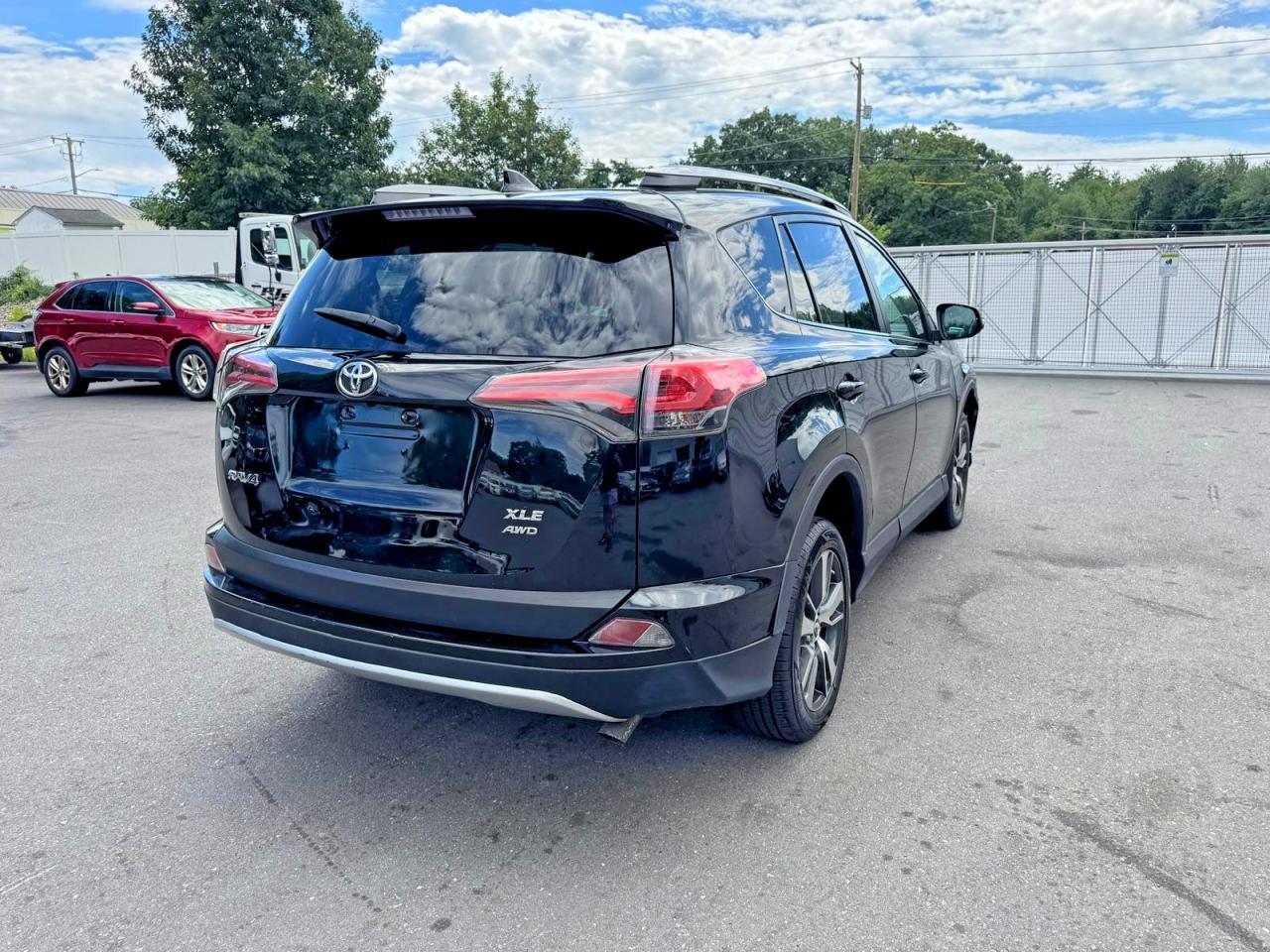 2018 Toyota RAV4, Xle