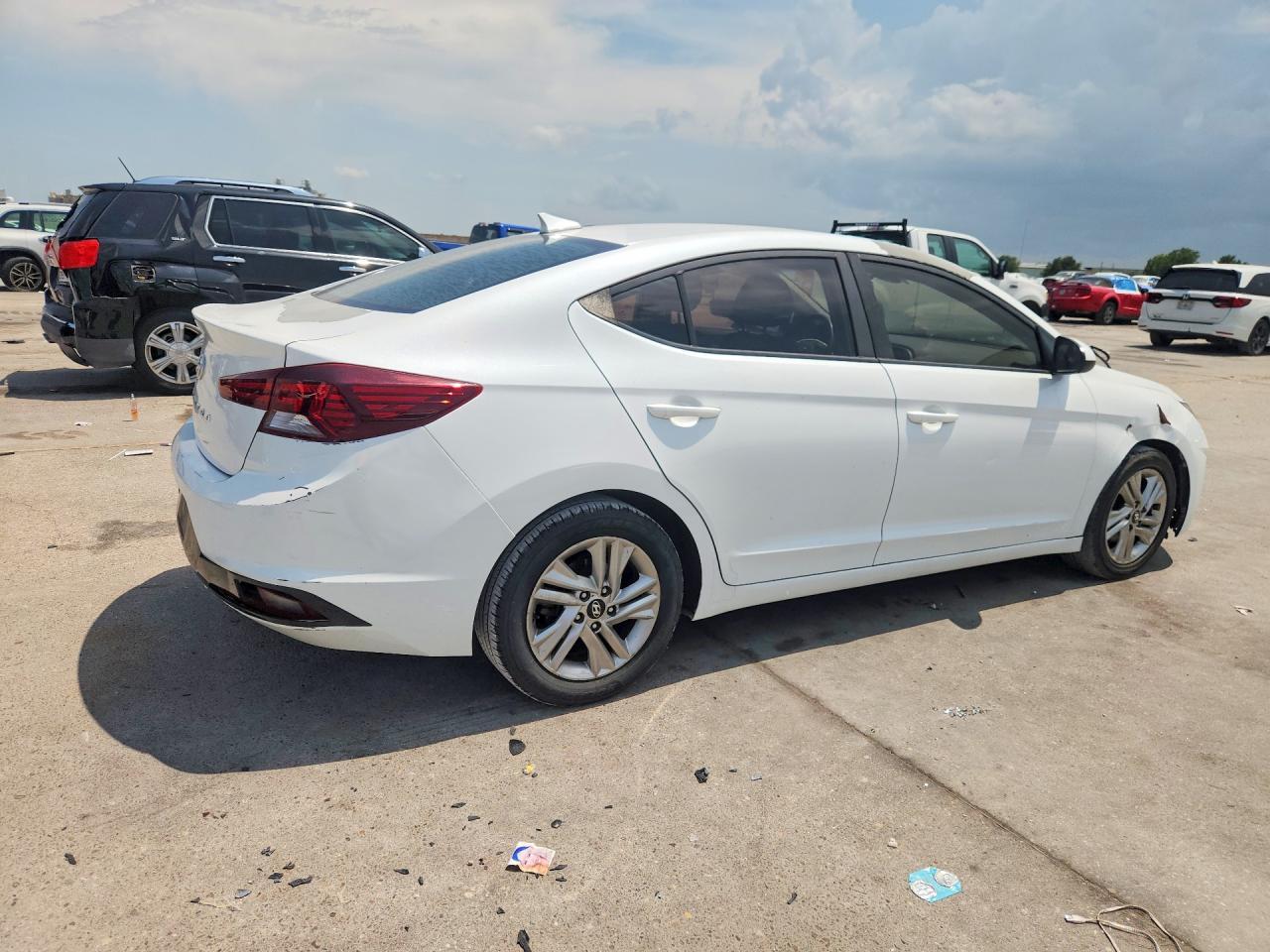 2019 Hyundai Elantra, Sel