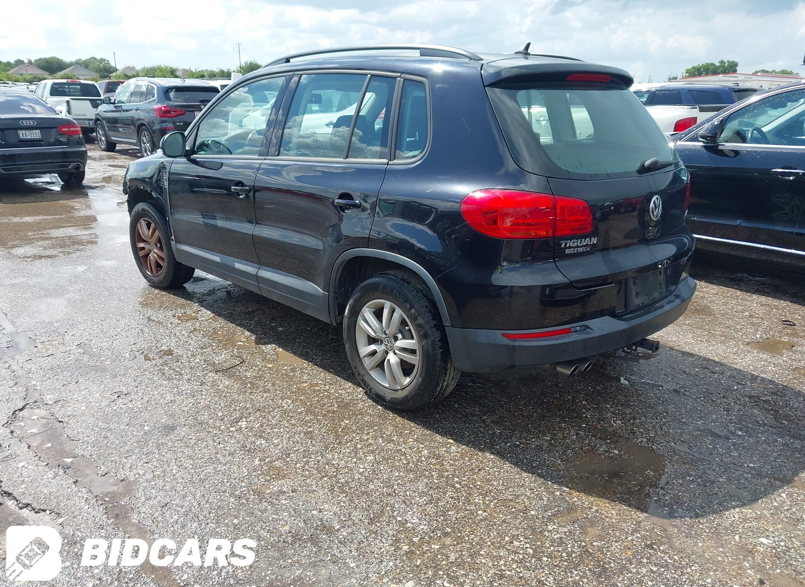 2016 Volkswagen Tiguan, S
