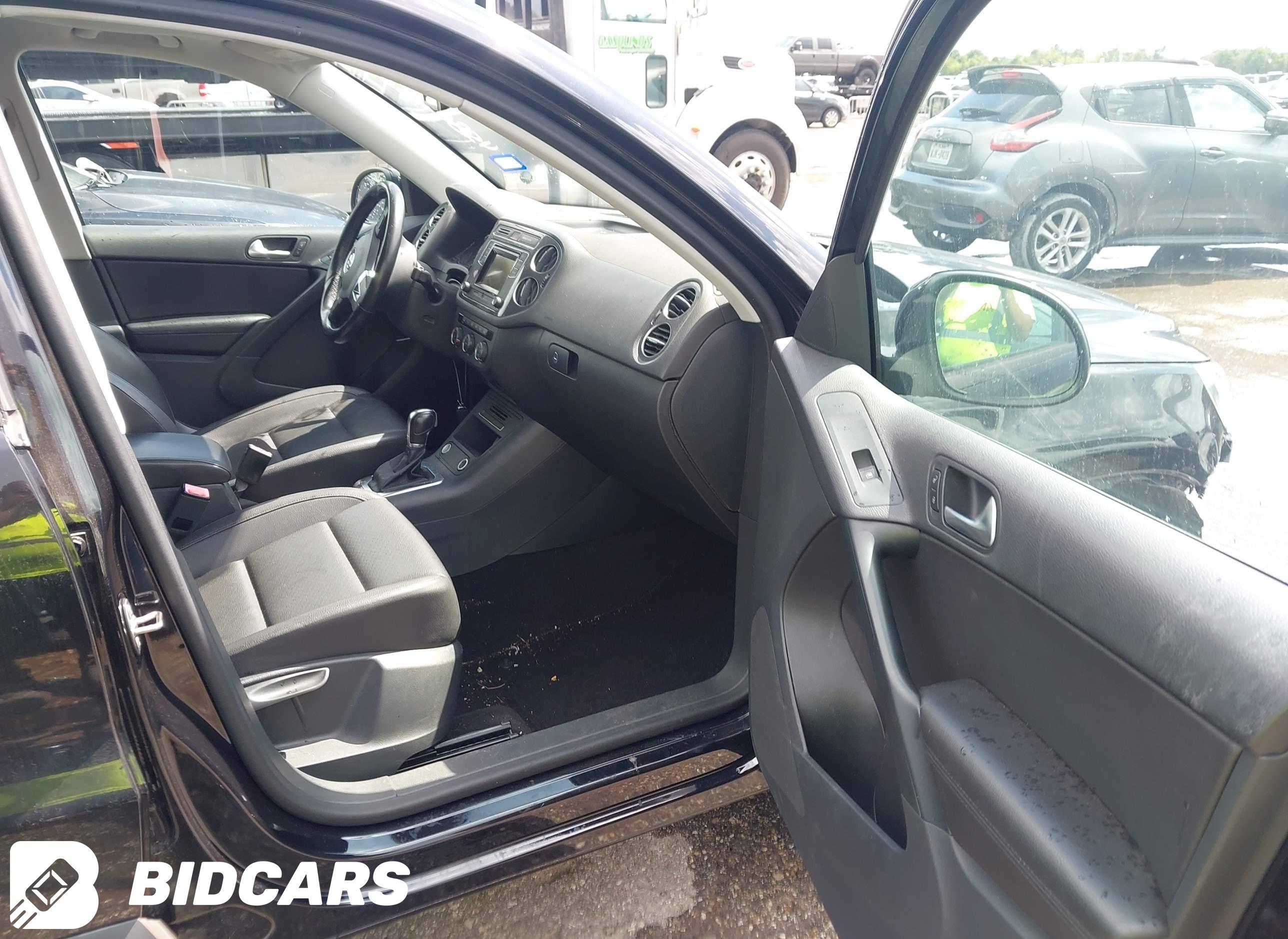 2016 Volkswagen Tiguan, S