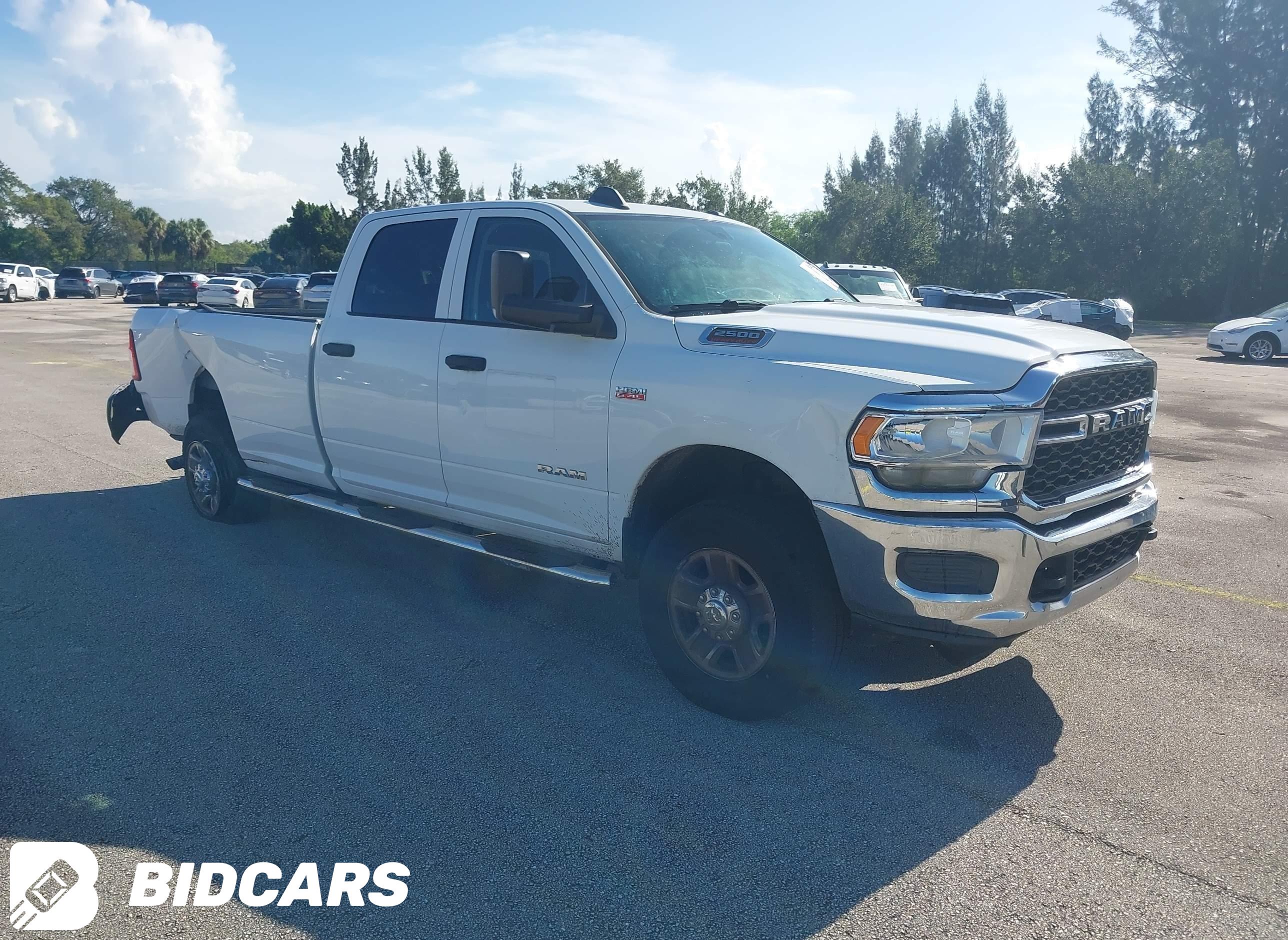 2019 RAM 2500, Tradesman  4X4...