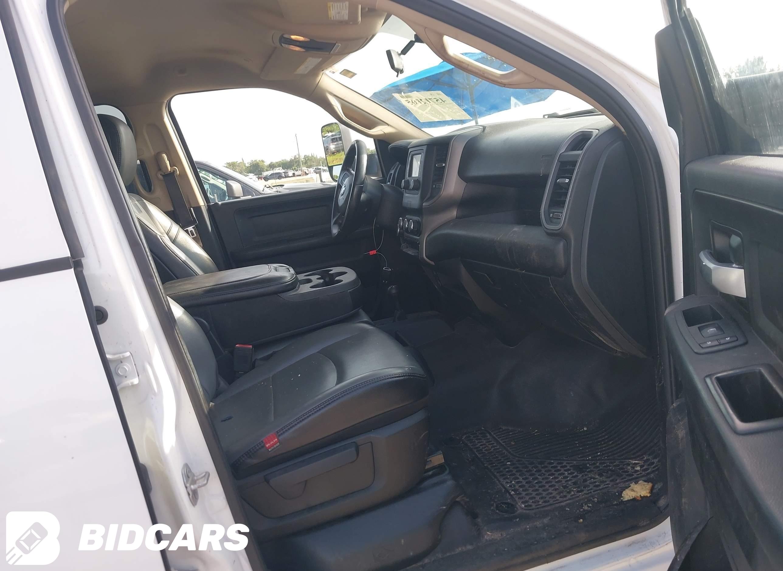 2019 RAM 2500, Tradesman  4X4...