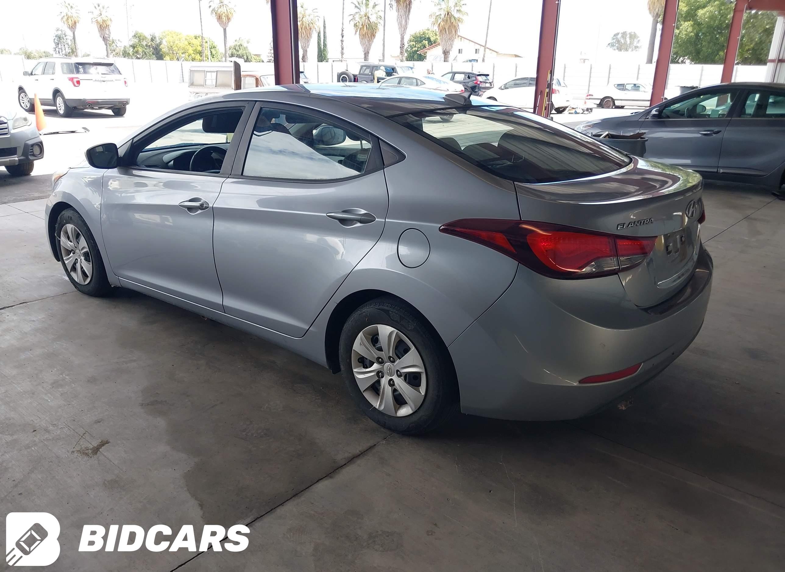 2016 Hyundai Elantra, SE