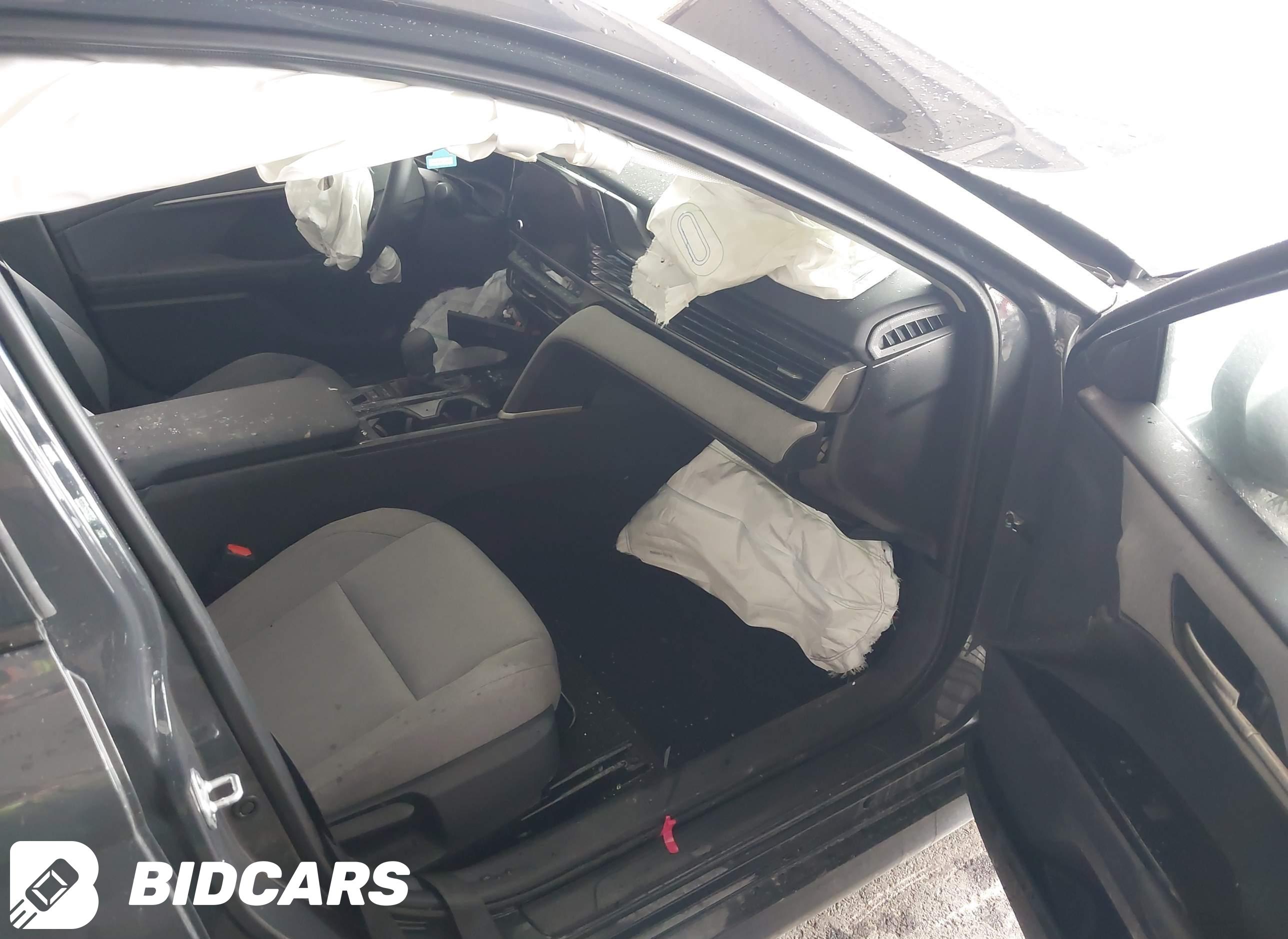 2026 Toyota Camry, LE