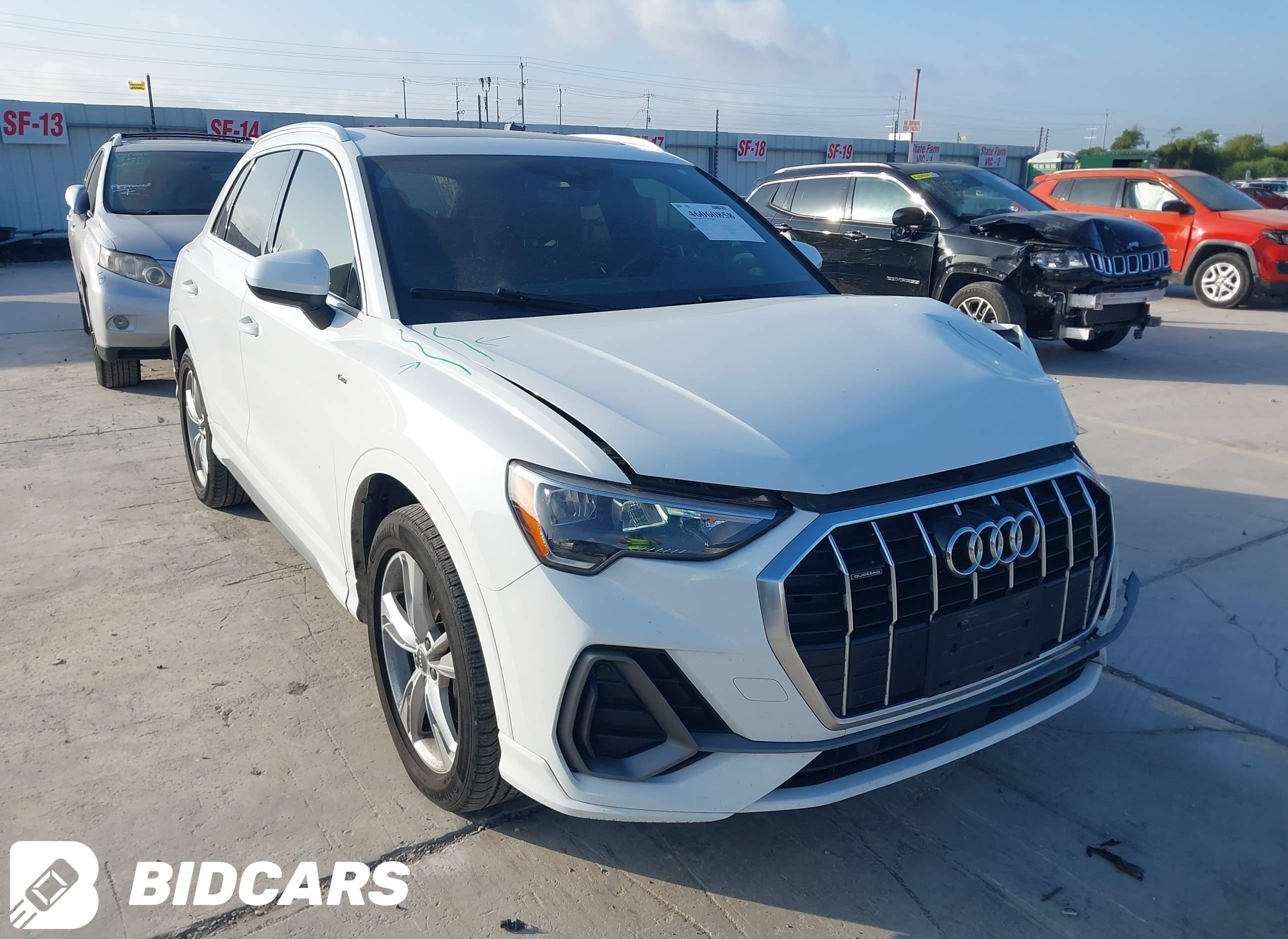 2020 Audi Q3, Premium 45 Tfsi...