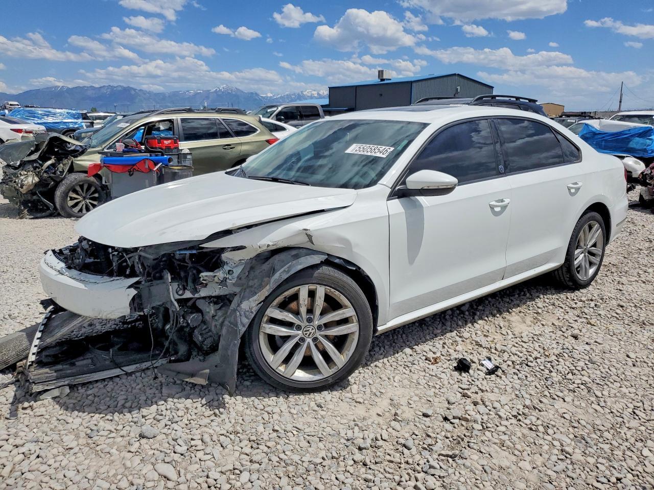 2019 Volkswagen Passat, Wolfs...