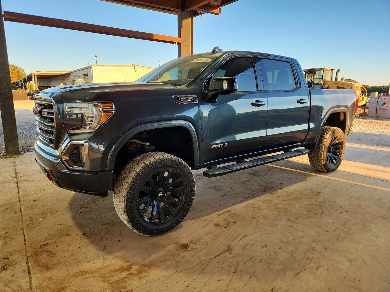 2020 GMC Sierra, K1500 At4