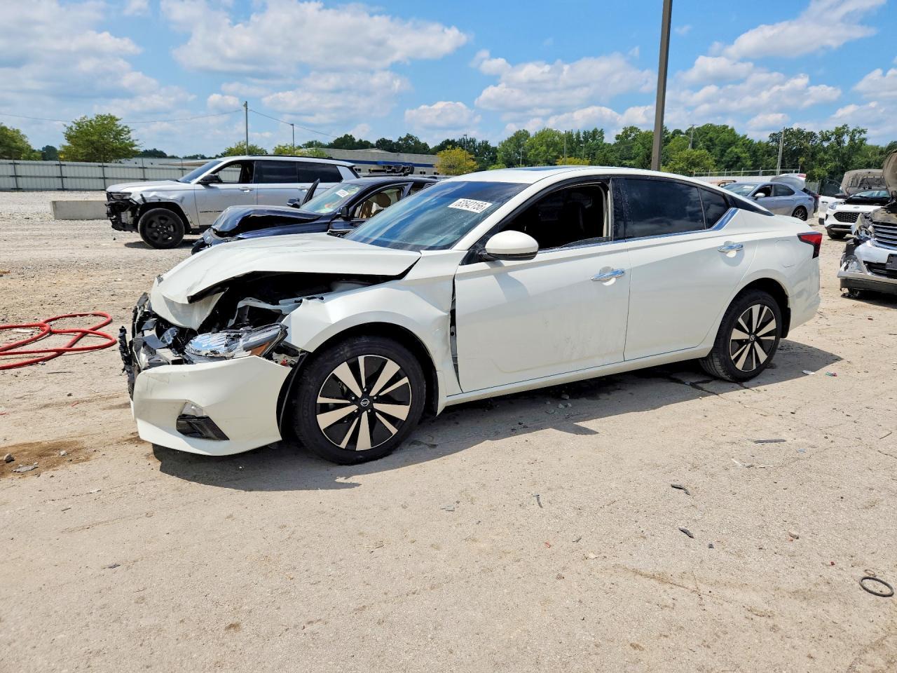 2022 Nissan Altima, SL