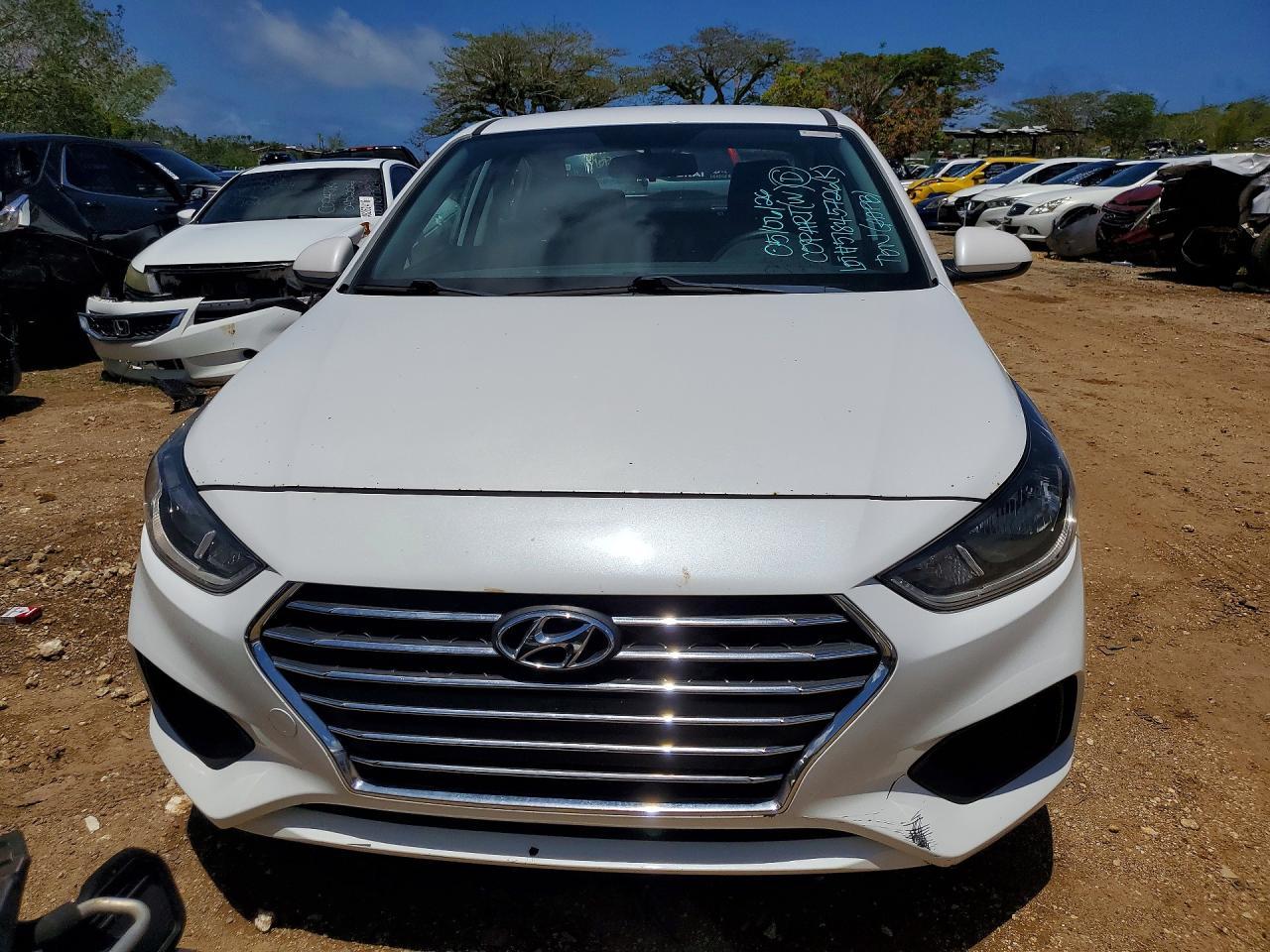 2020 Hyundai Accent, SE