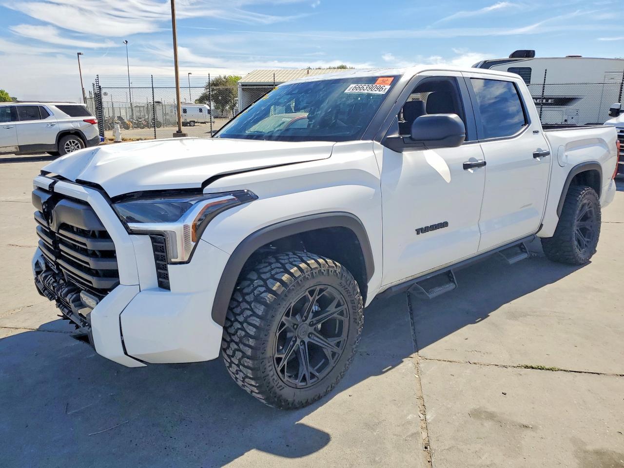 2026 Toyota Tundra, SR5