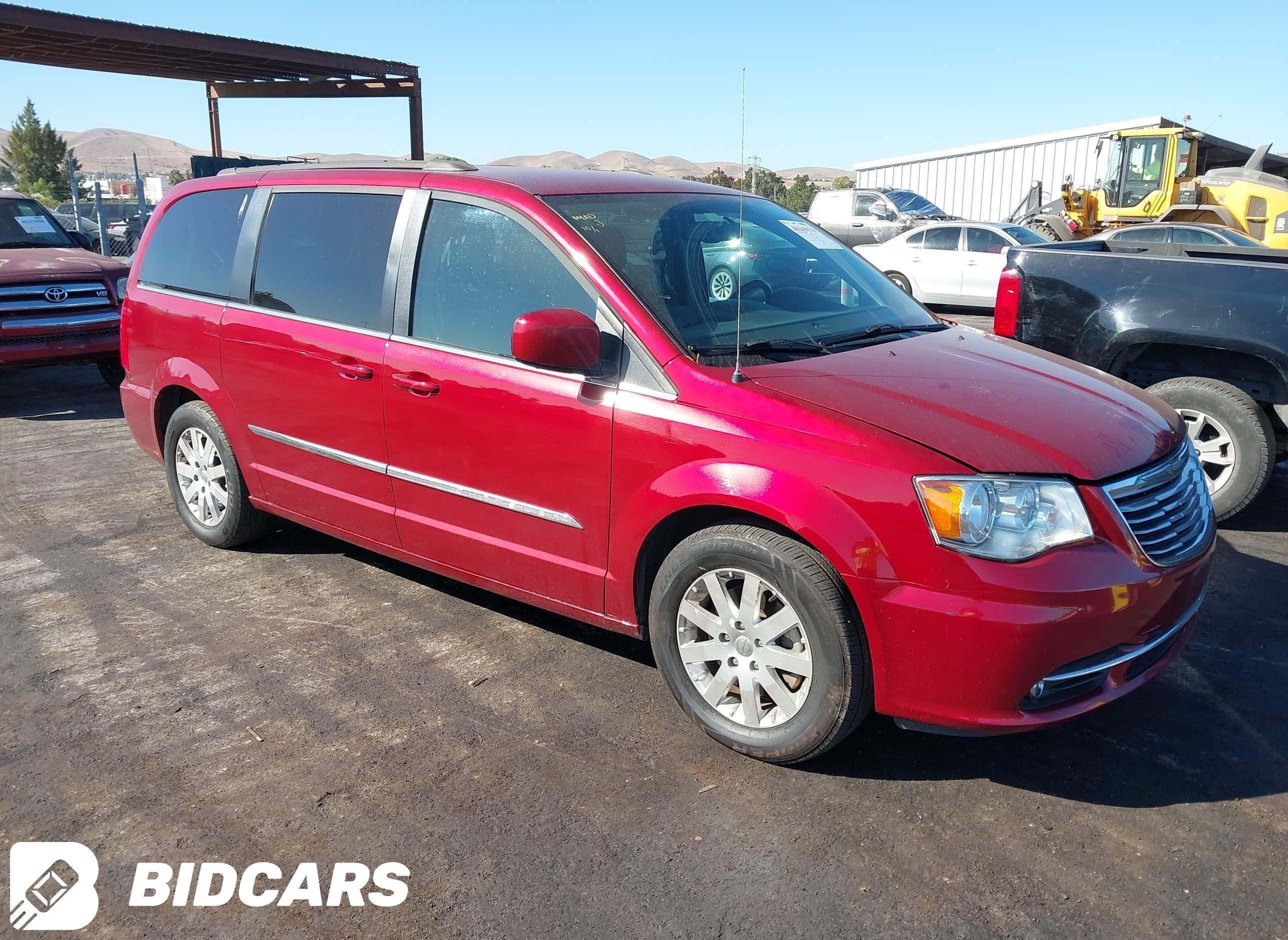 2016 Chrysler Town and Countr...
