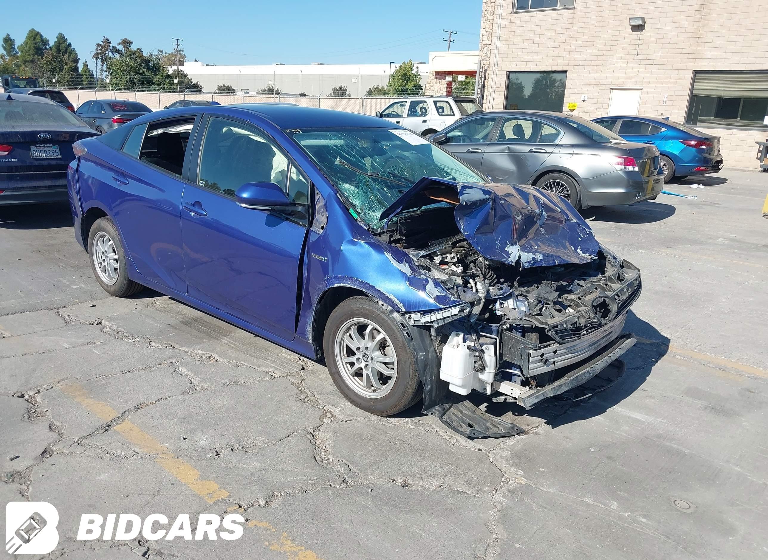 2016 Toyota Prius, Two