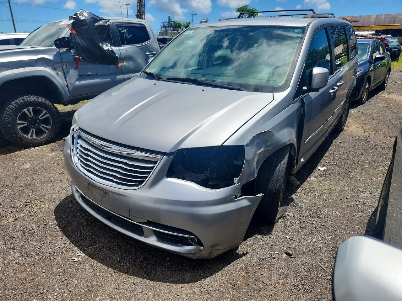 2016 Chrysler Town and Countr...