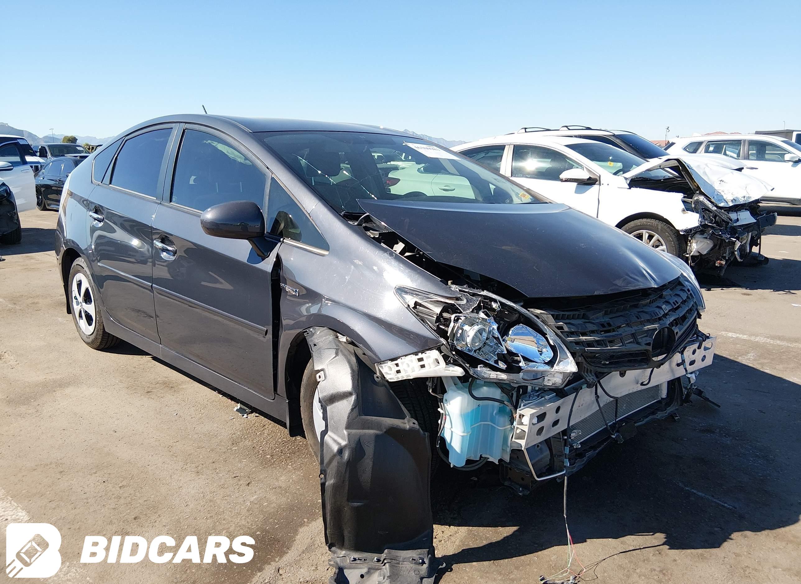 2015 Toyota Prius, Three