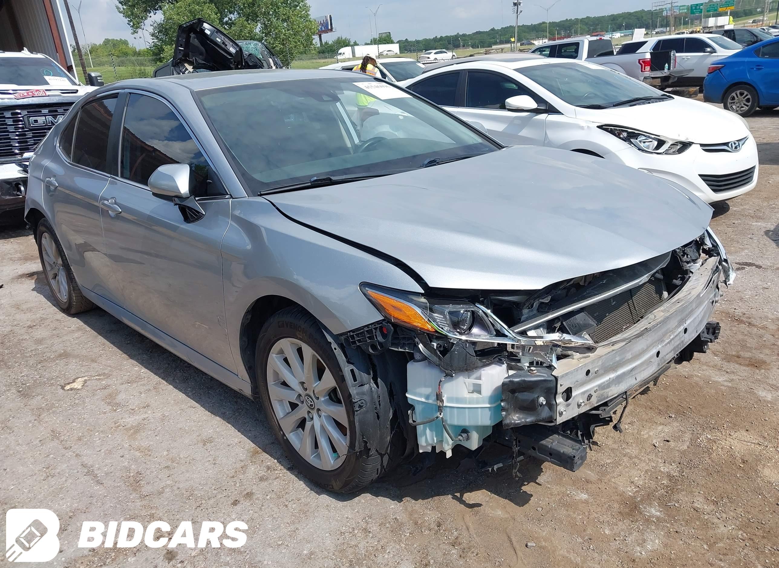 2019 Toyota Camry, LE