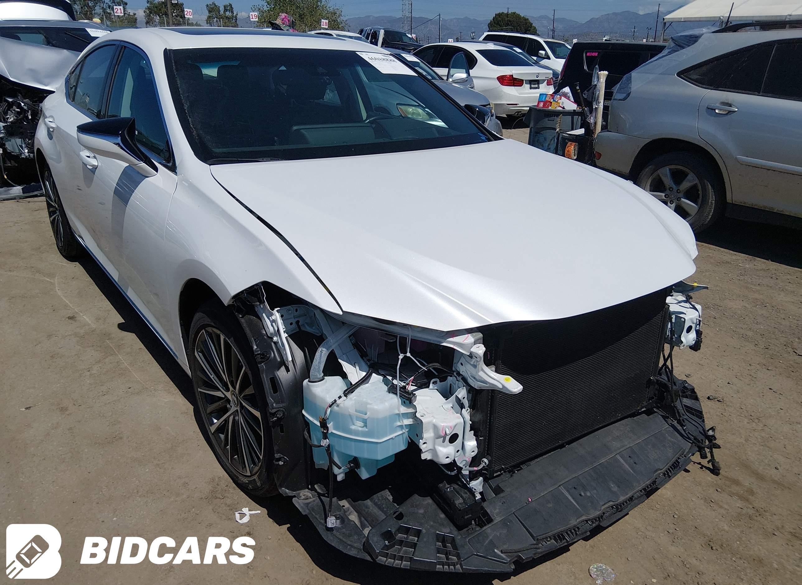 2025 Lexus ES, 300H