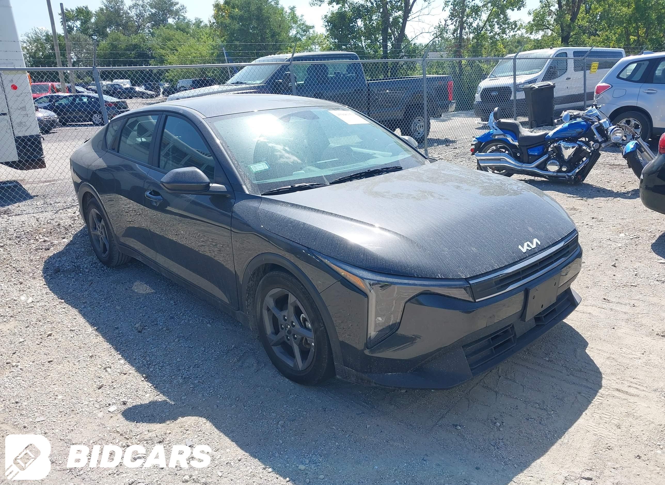 2025 KIA K4, Lxs