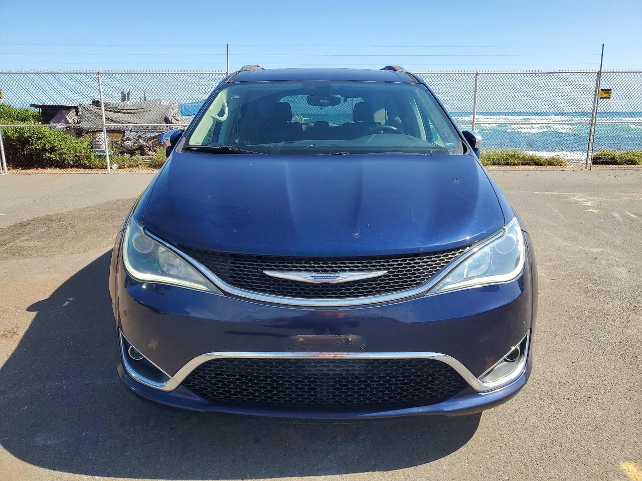 2018 Chrysler Pacifica, Limited