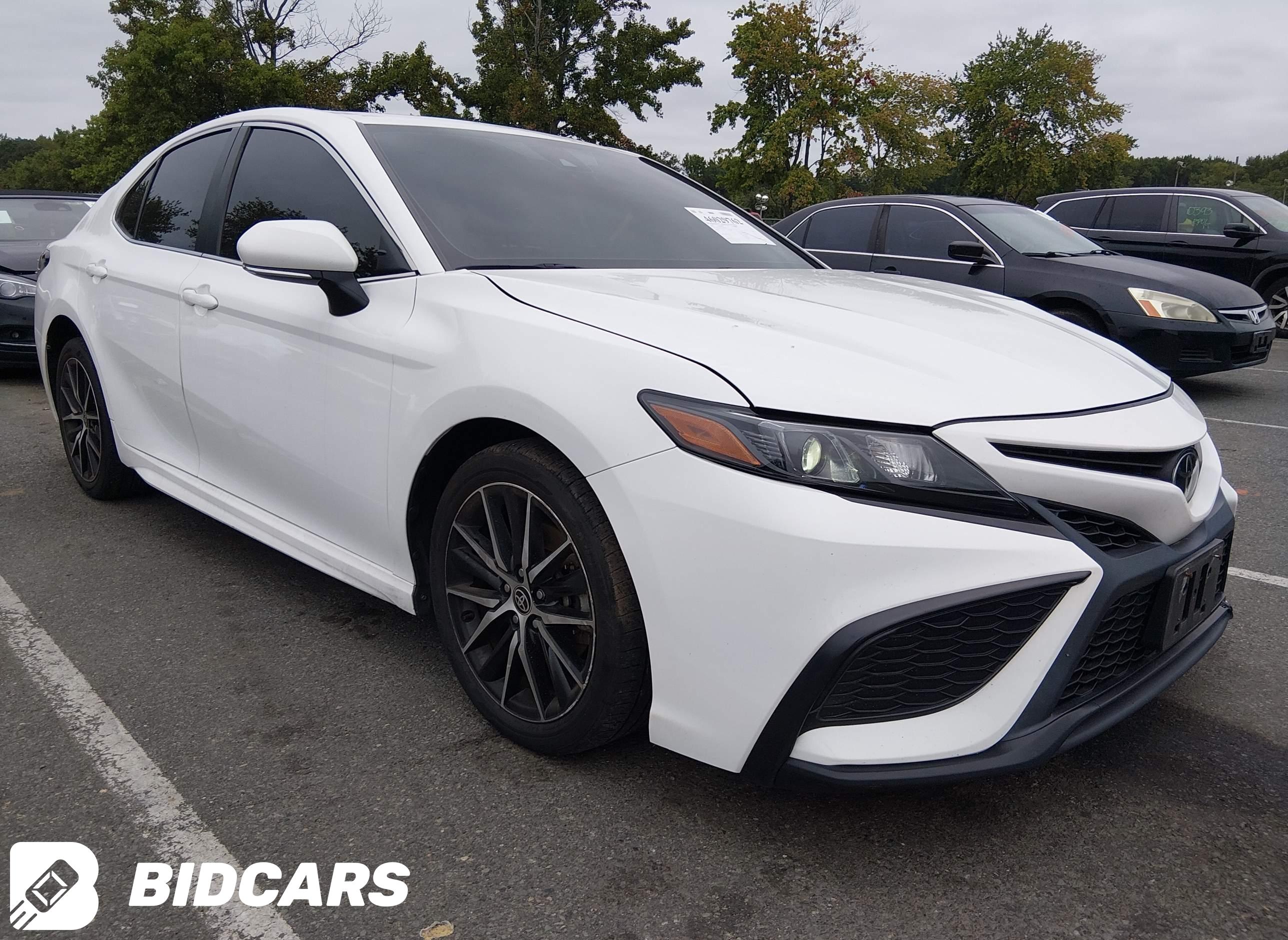 2024 Toyota Camry, SE