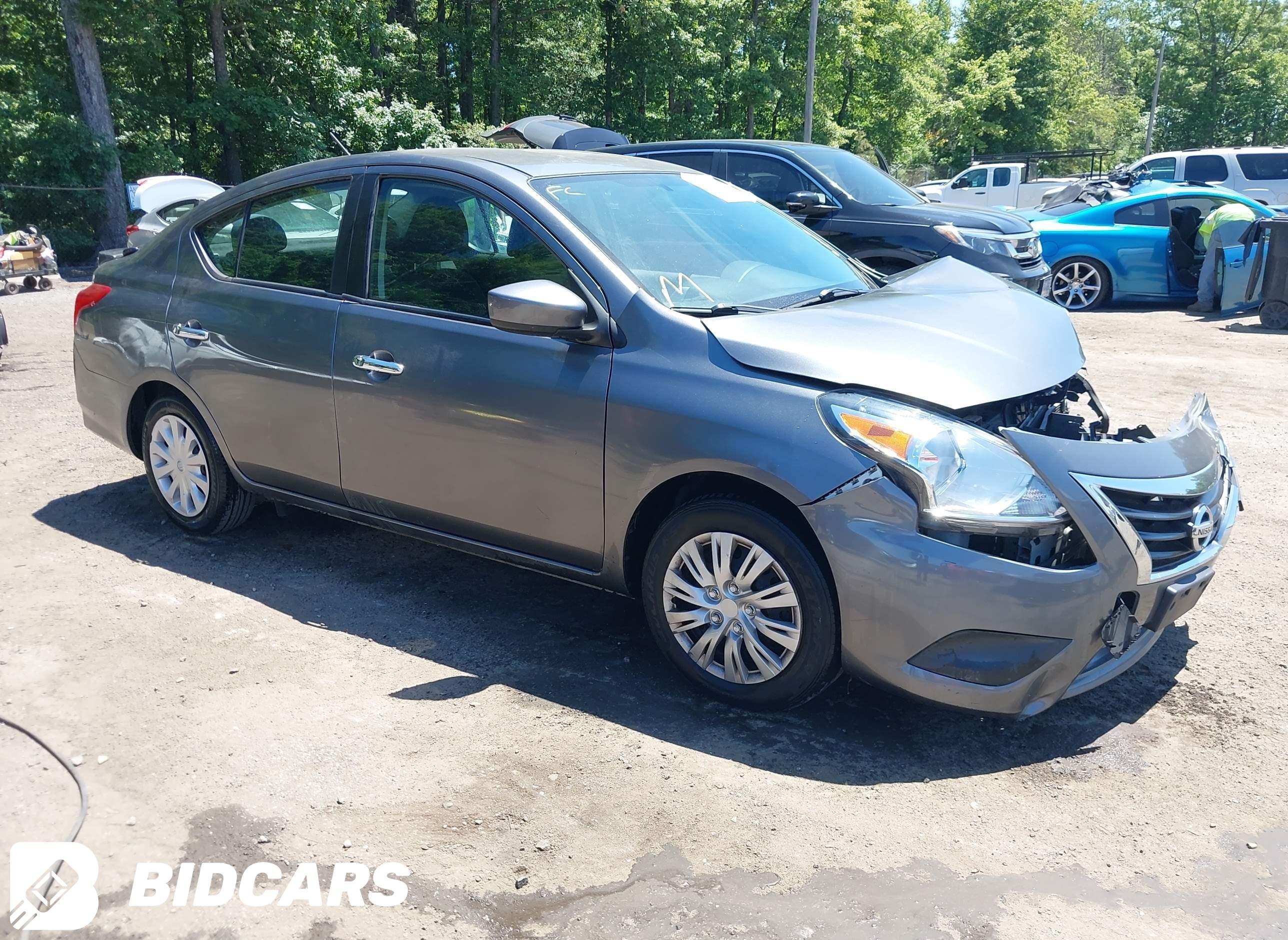 2019 Nissan Versa, 1.6 SV