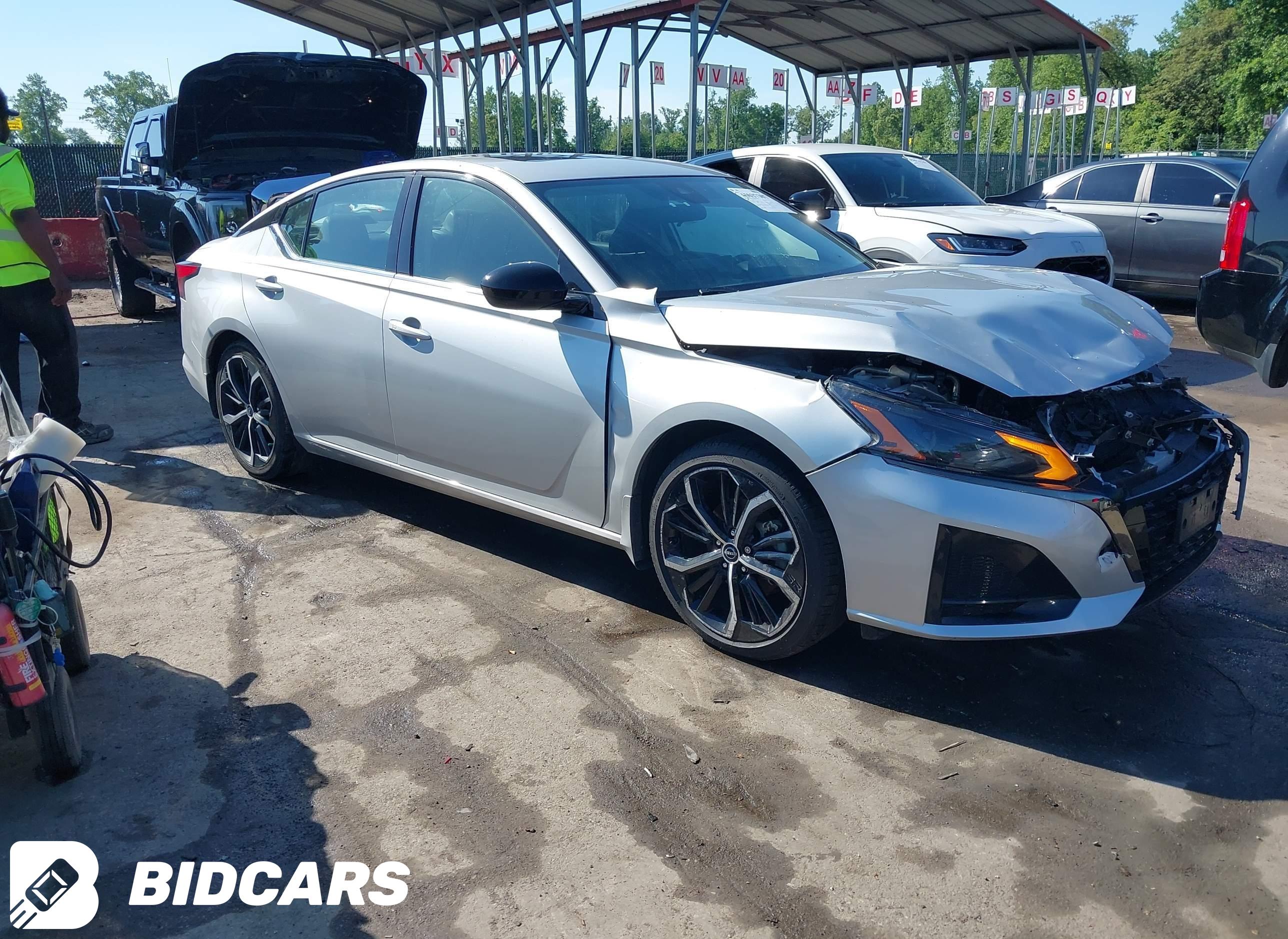 2024 Nissan Altima, Sr Fwd