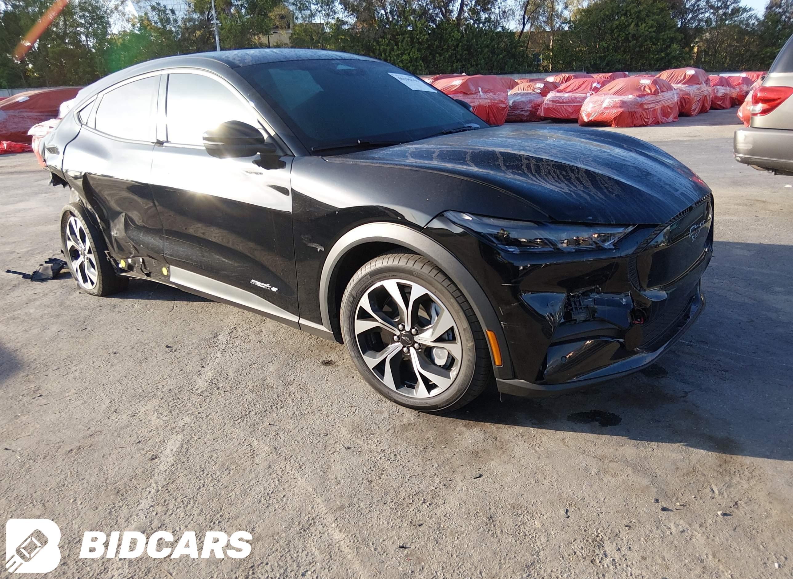 2025 Ford Mustang Mach-E, Select