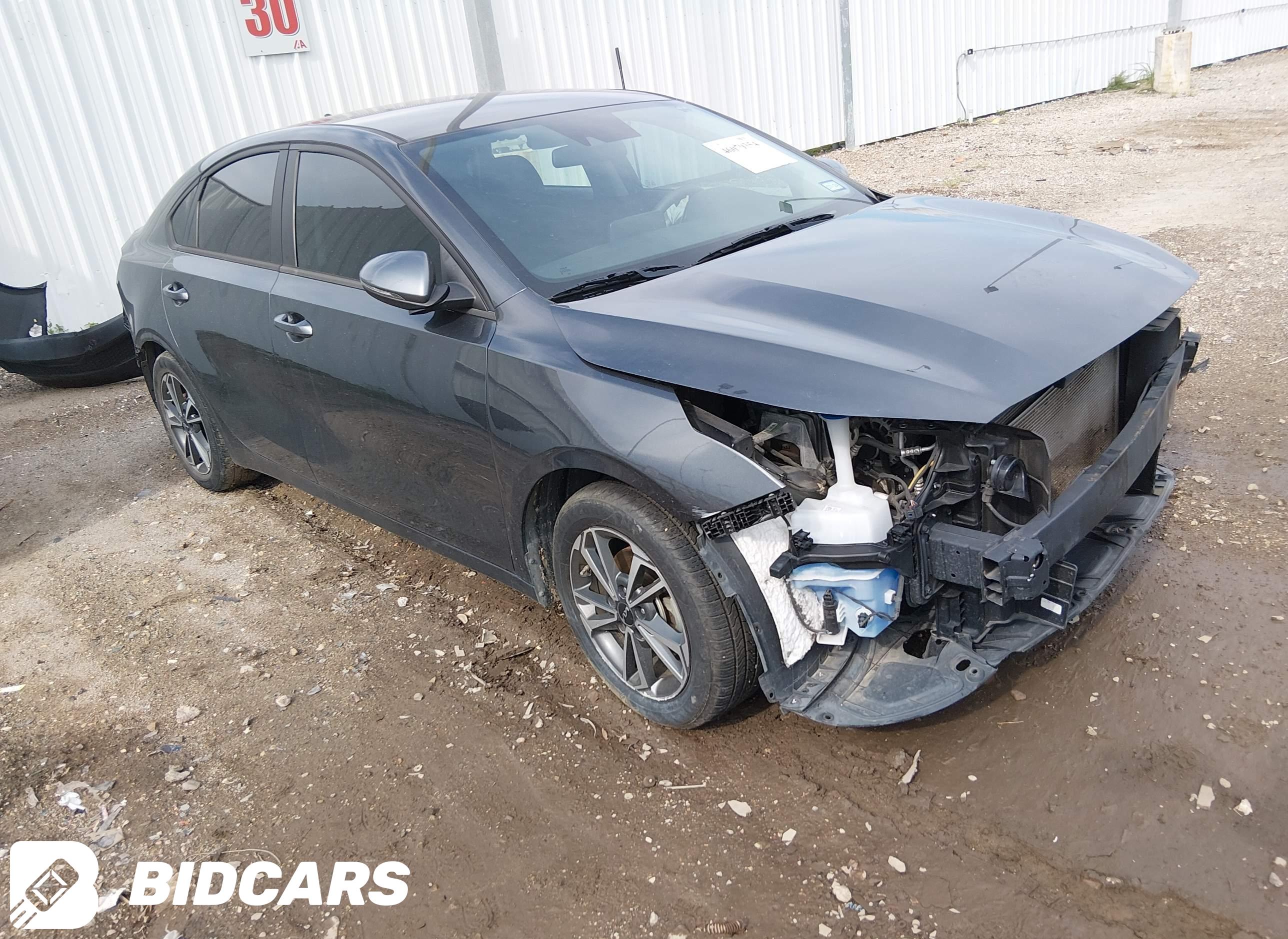 2023 KIA Forte, Lxs