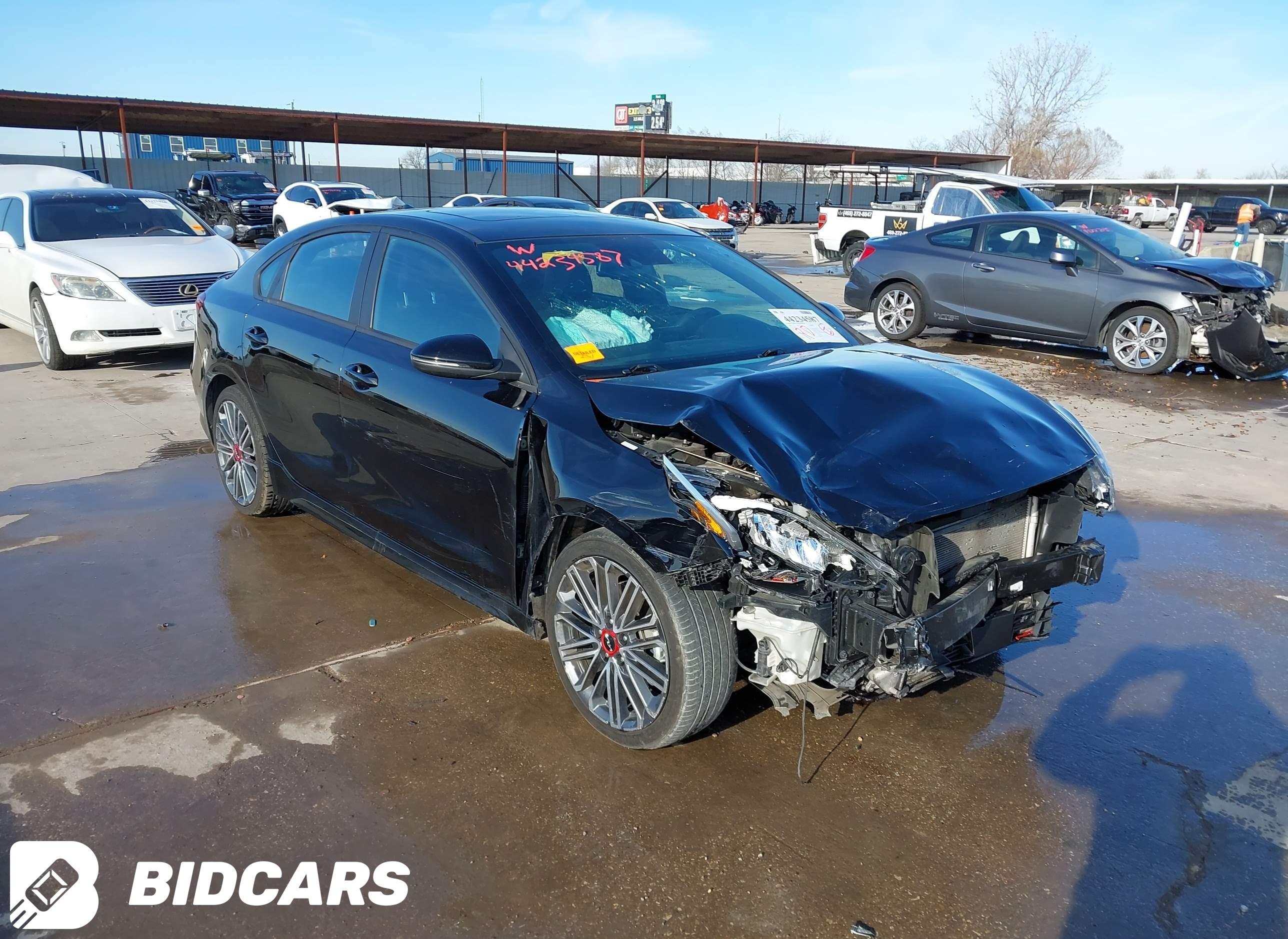 2022 KIA Forte, GT