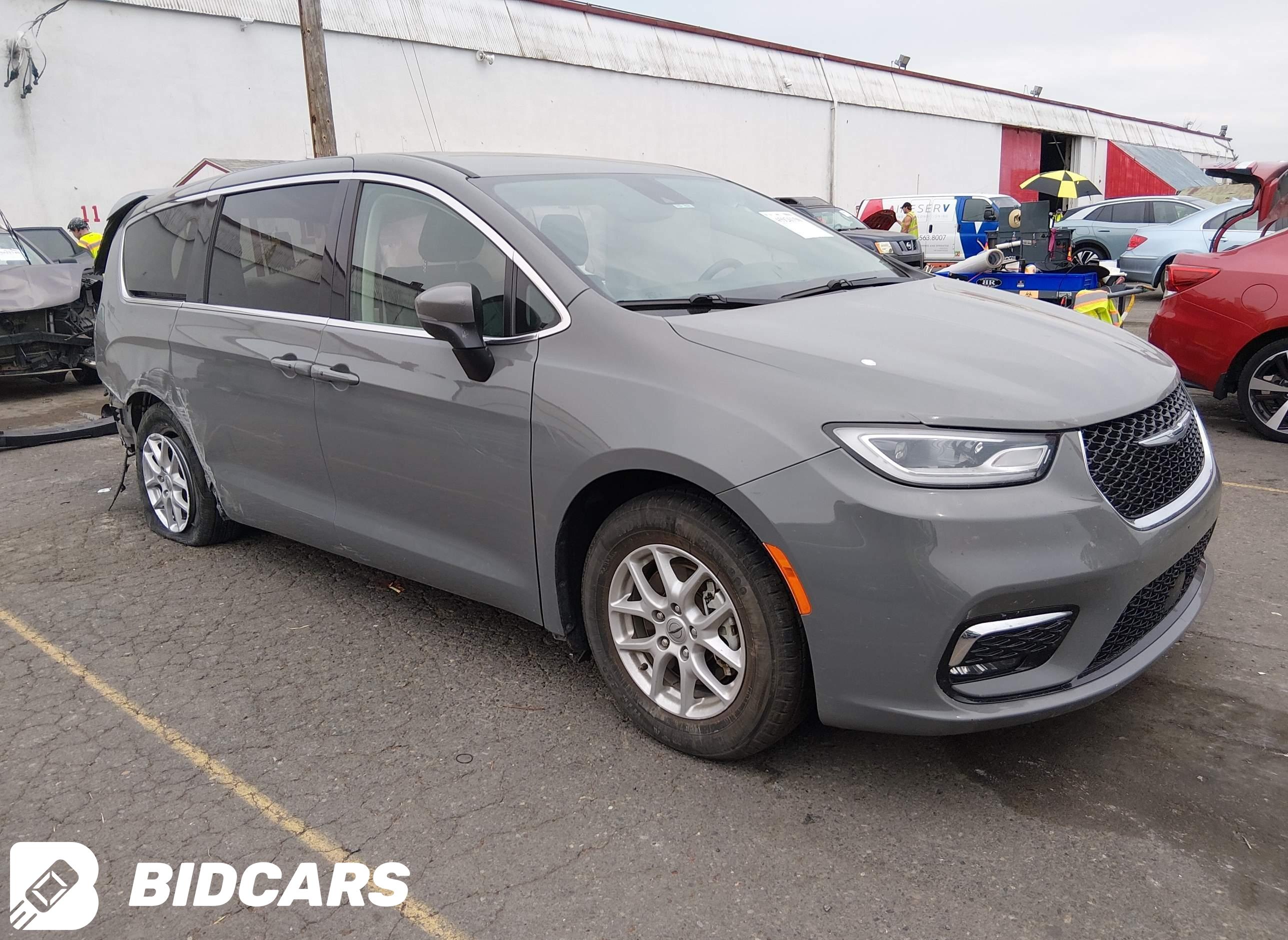 2023 Chrysler Pacifica, Touri...
