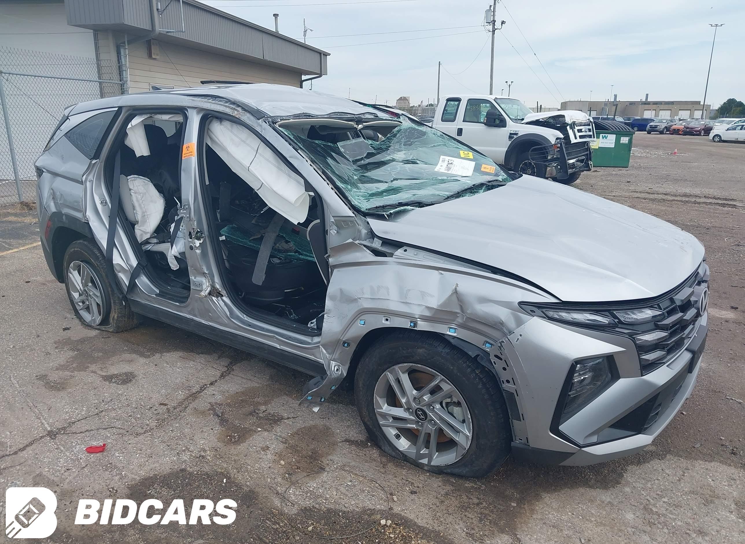 2025 Hyundai Tucson, SE