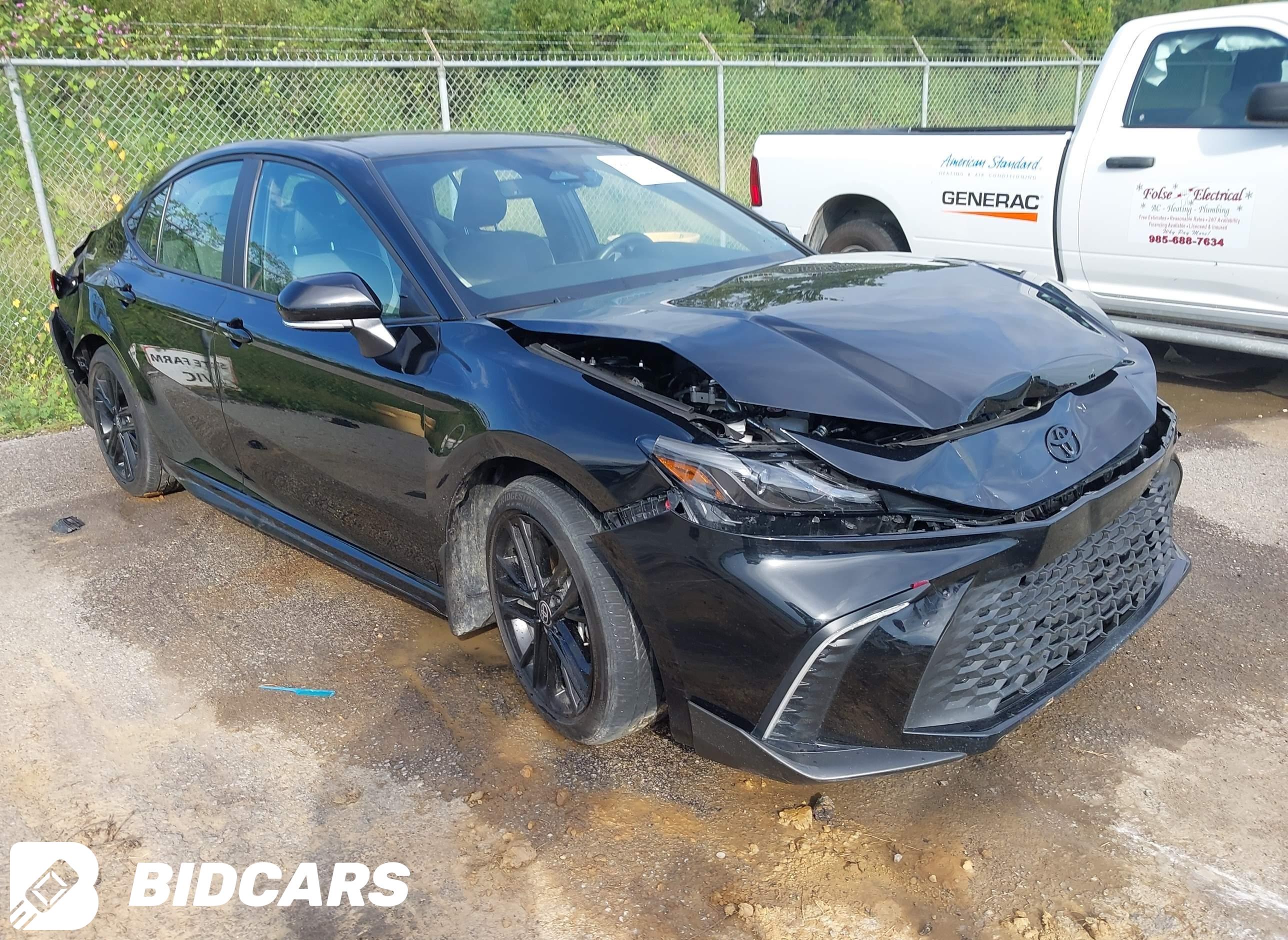 2025 Toyota Camry, SE