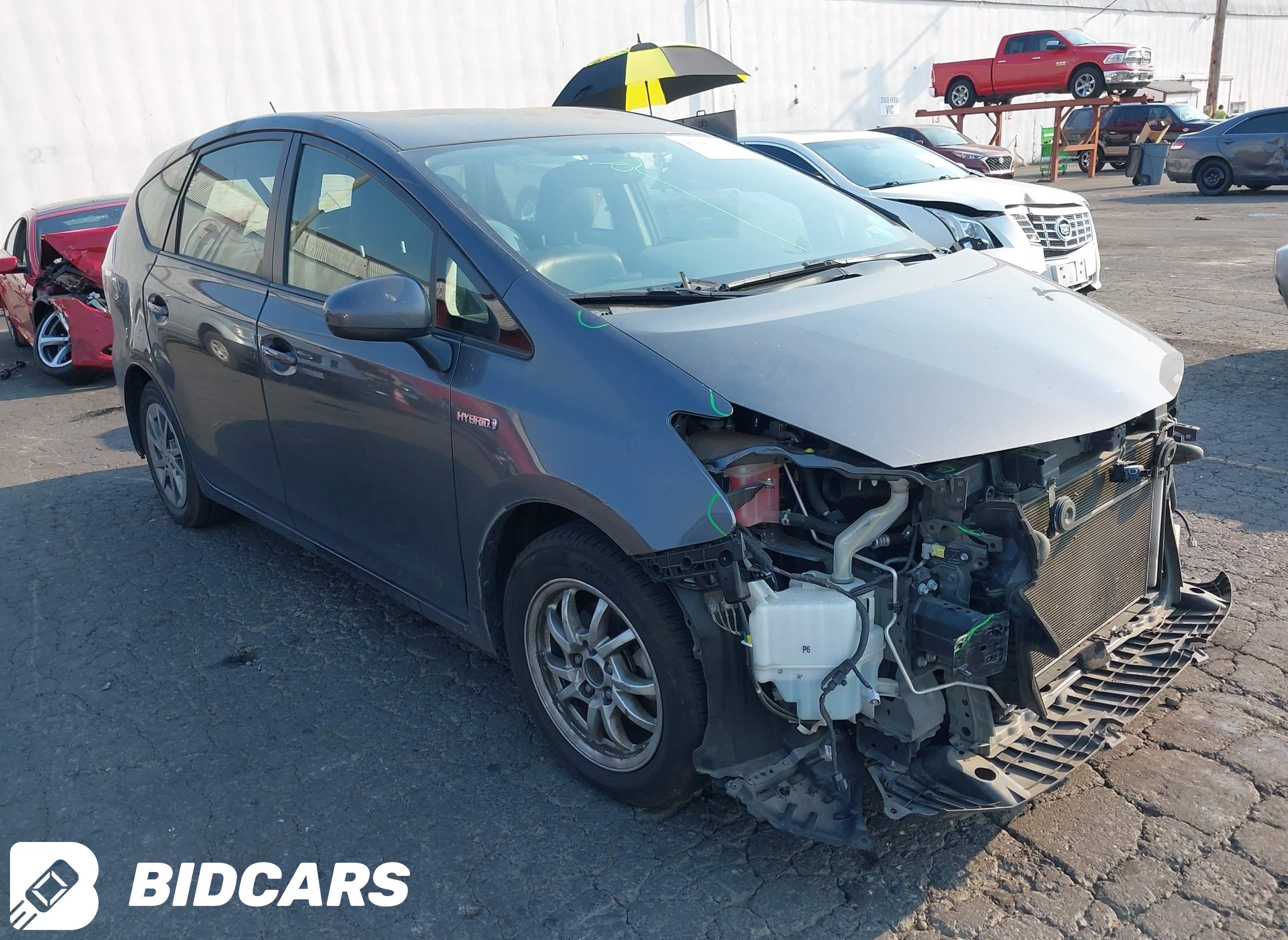 2016 Toyota Prius, V Four