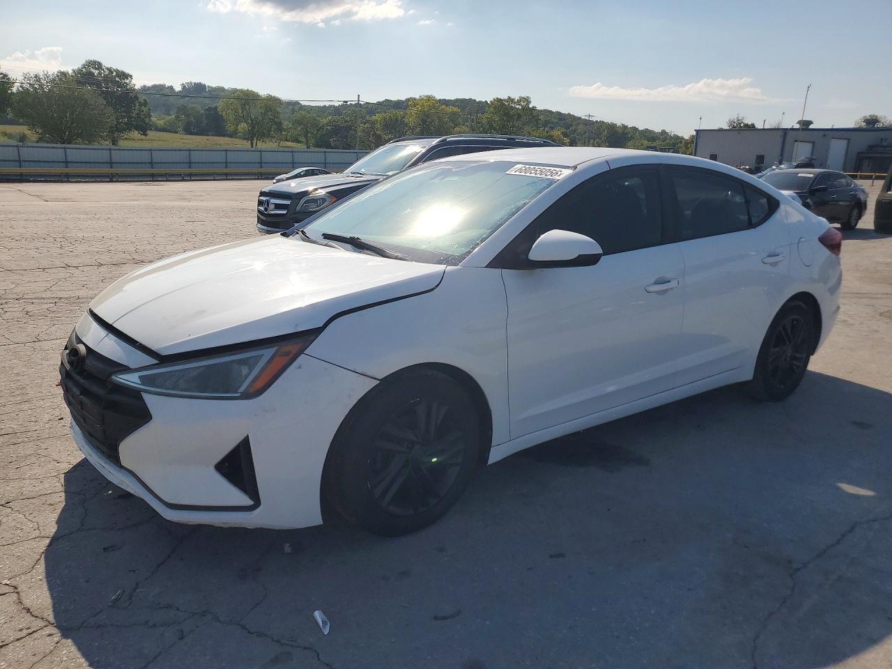 2019 Hyundai Elantra, Sel