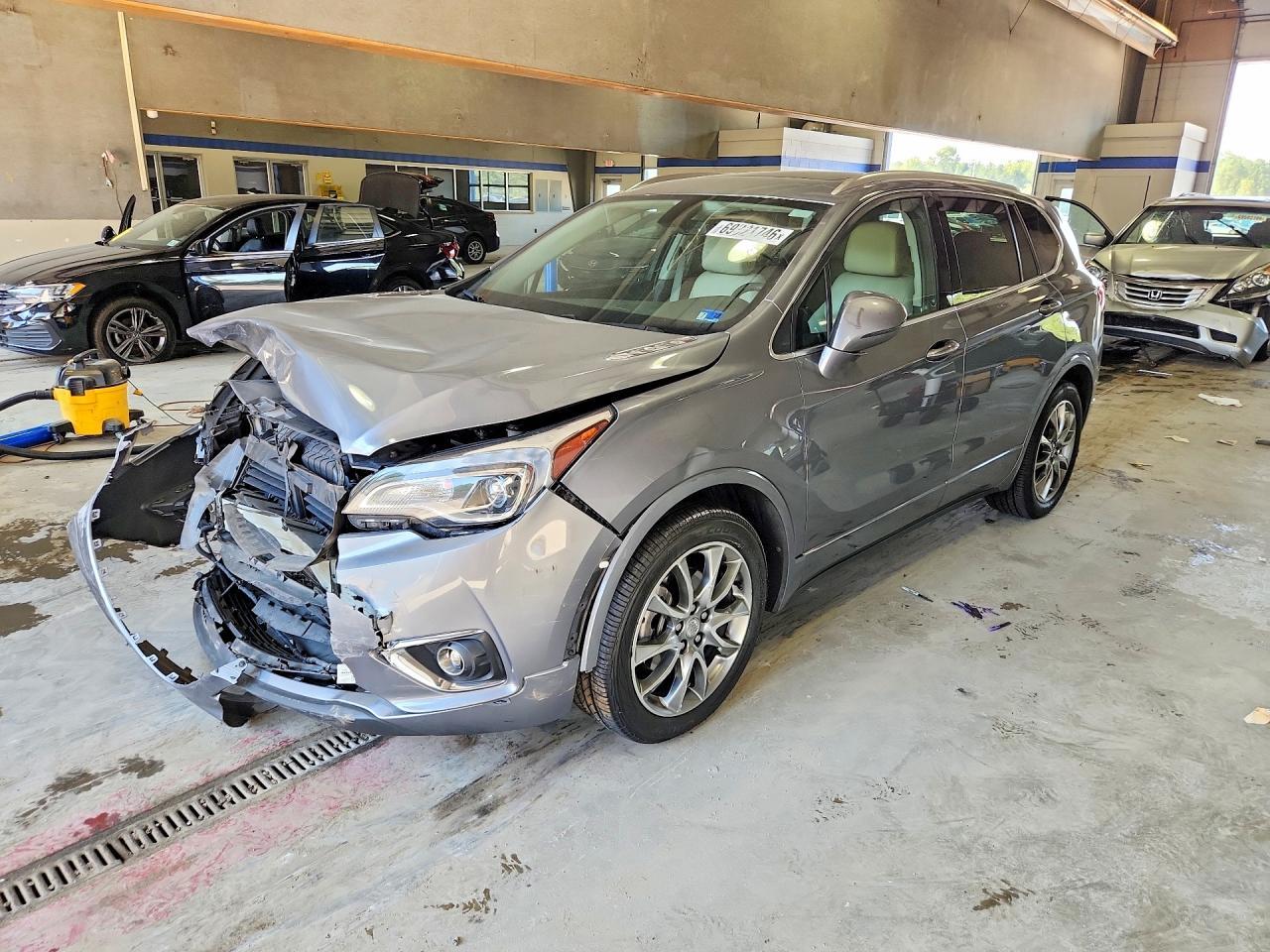 2020 Buick Envision, Essence