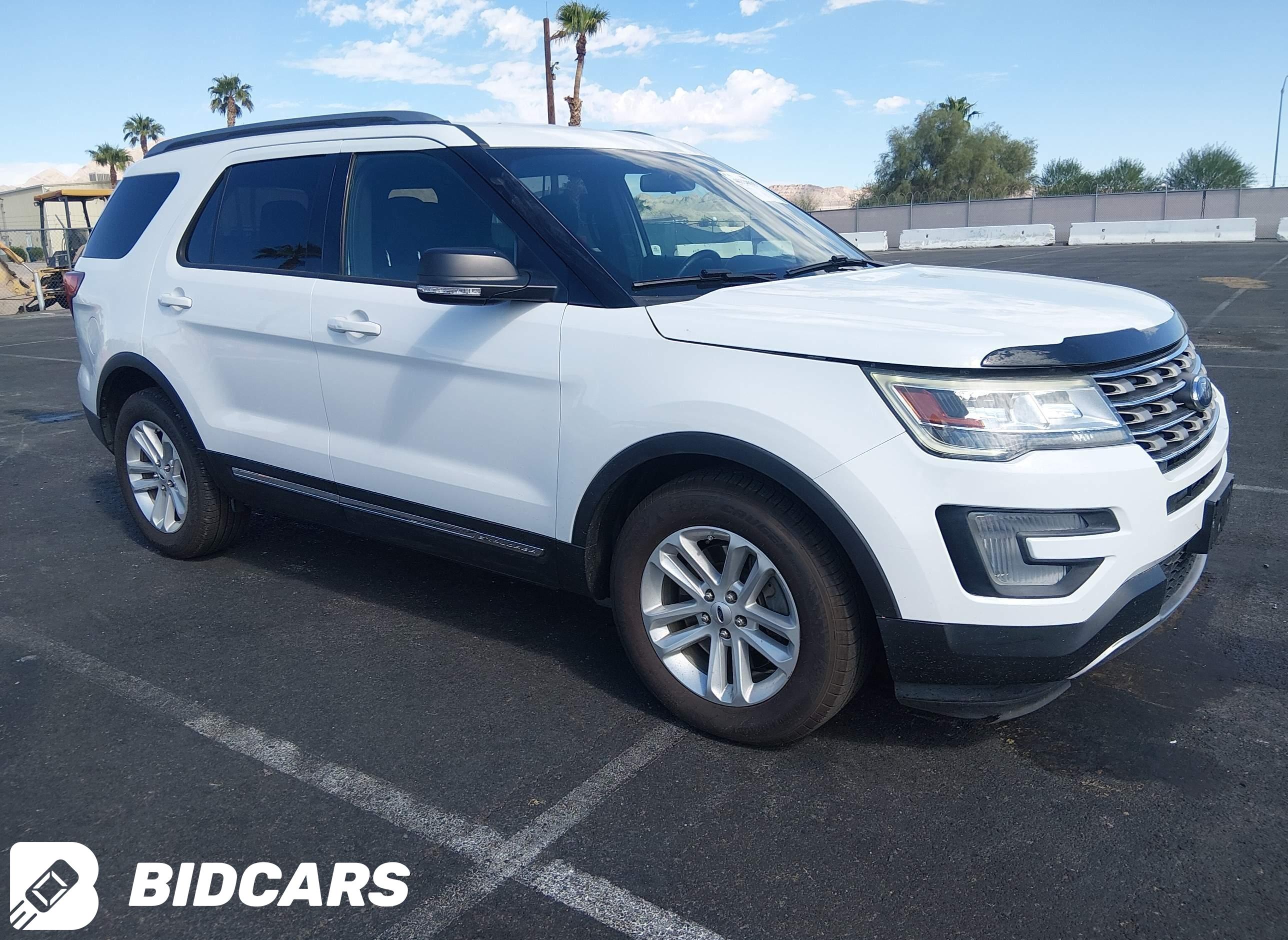 2017 Ford Explorer, Xlt