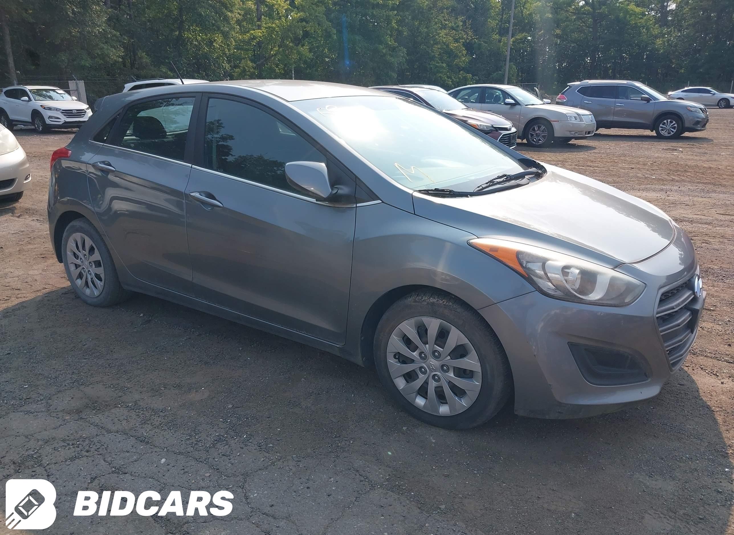 2017 Hyundai Elantra, GT