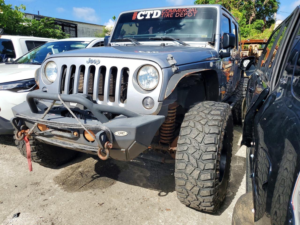 2015 Jeep Wrangler, Sahara