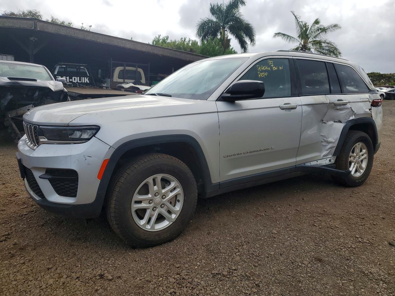 2023 Jeep Grand Cherokee, Laredo