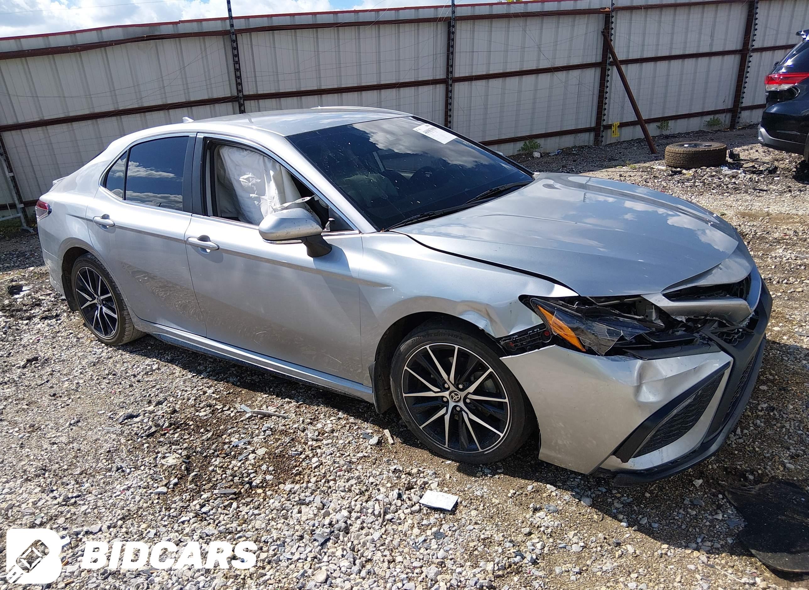 2023 Toyota Camry, SE