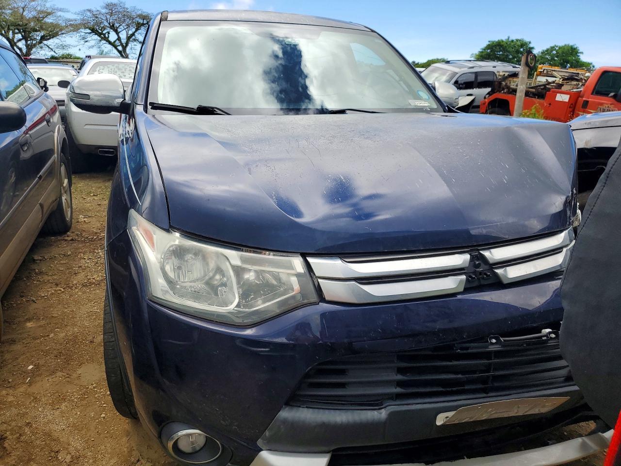 2015 Mitsubishi Outlander, SE